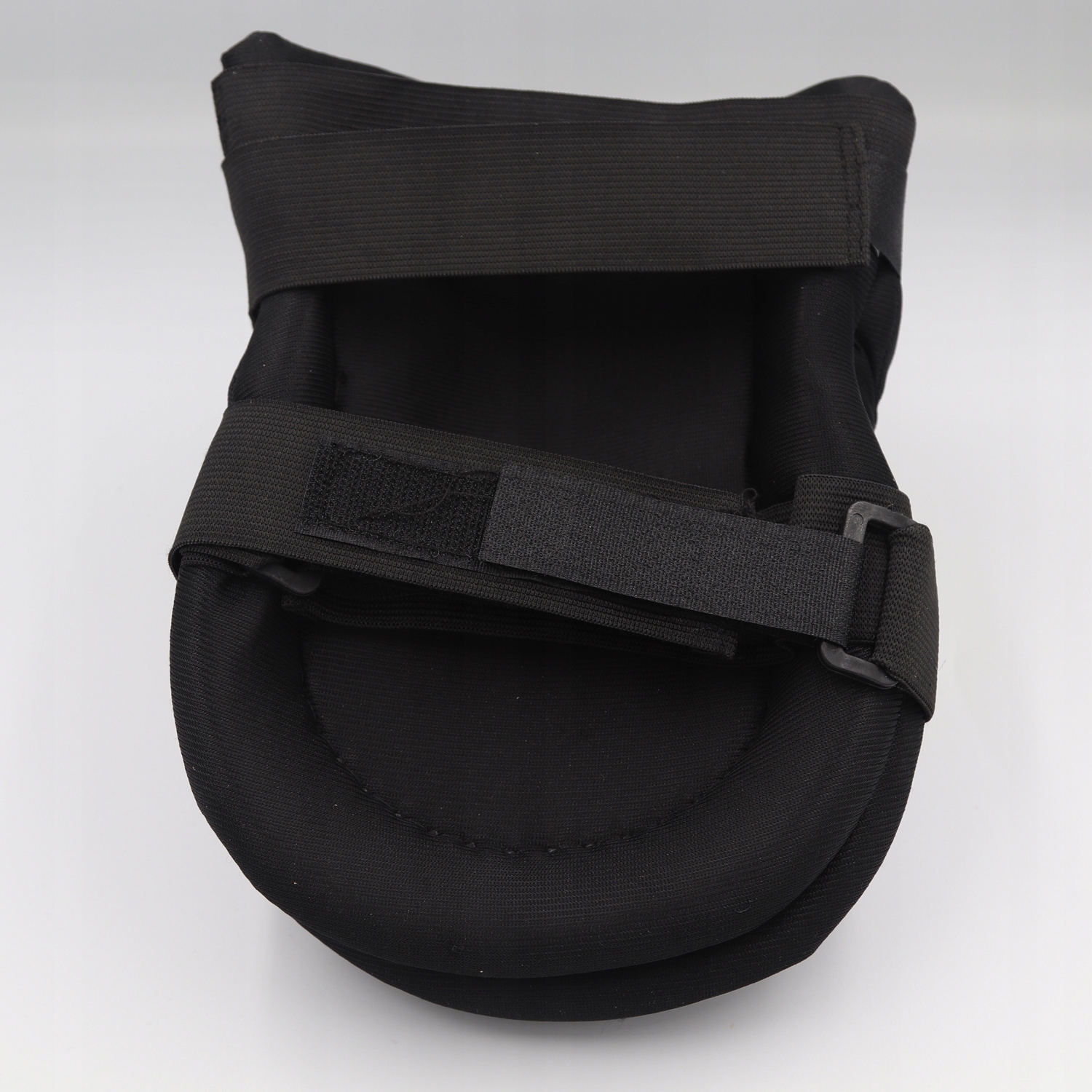 OCHRANIACZE NAKOLANNIKI Z OSŁONĄ Z TWORZYWA 2 SZT Marka Reis