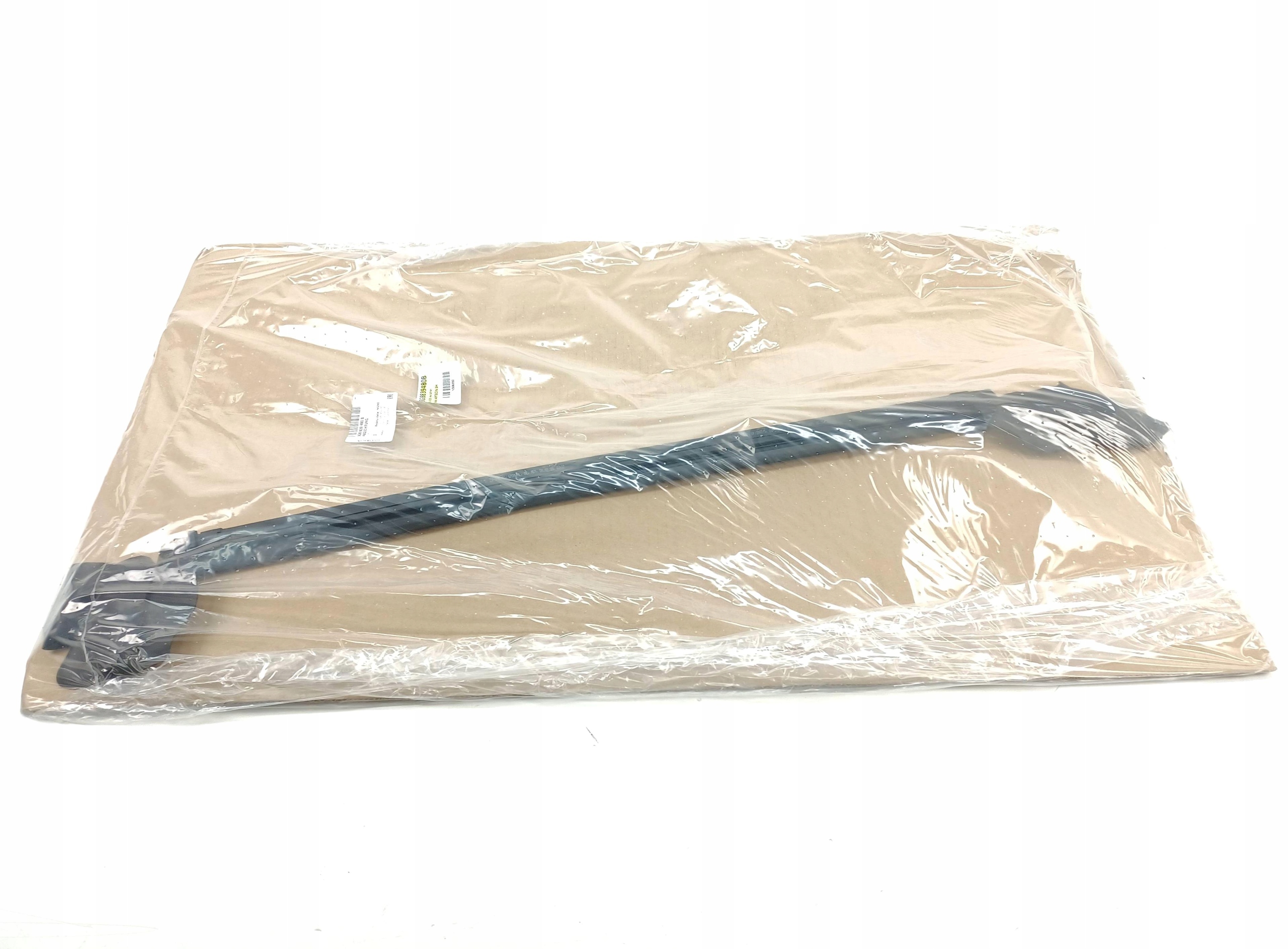 3G8839480B - ASO УЩІЛЬНЕННЯ СКЛА ЗАДНІЙ ПРАВИЙ VW ARTEON 3H