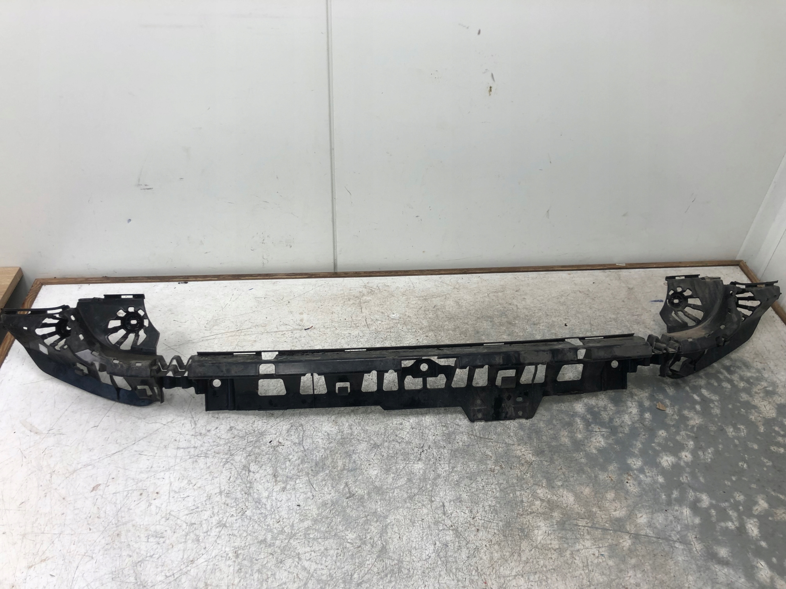 bumper bracket rear part BMW F20 7240953