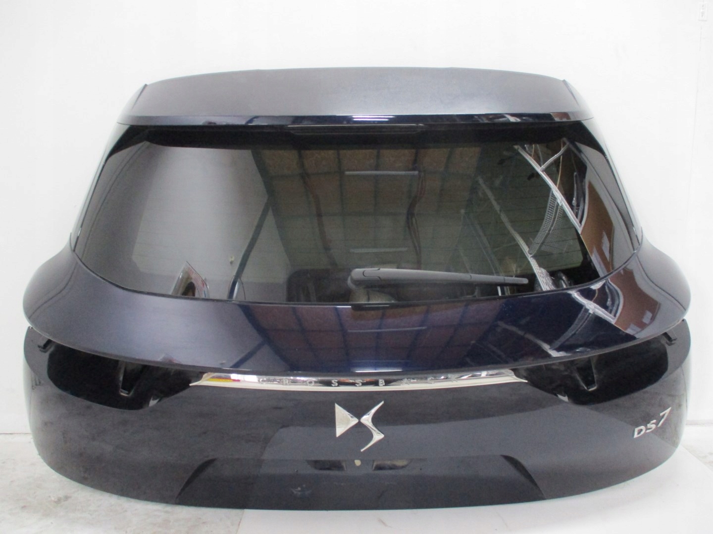 boot doors CITROEN DS7 18R below KAMERE OPERA EDITION