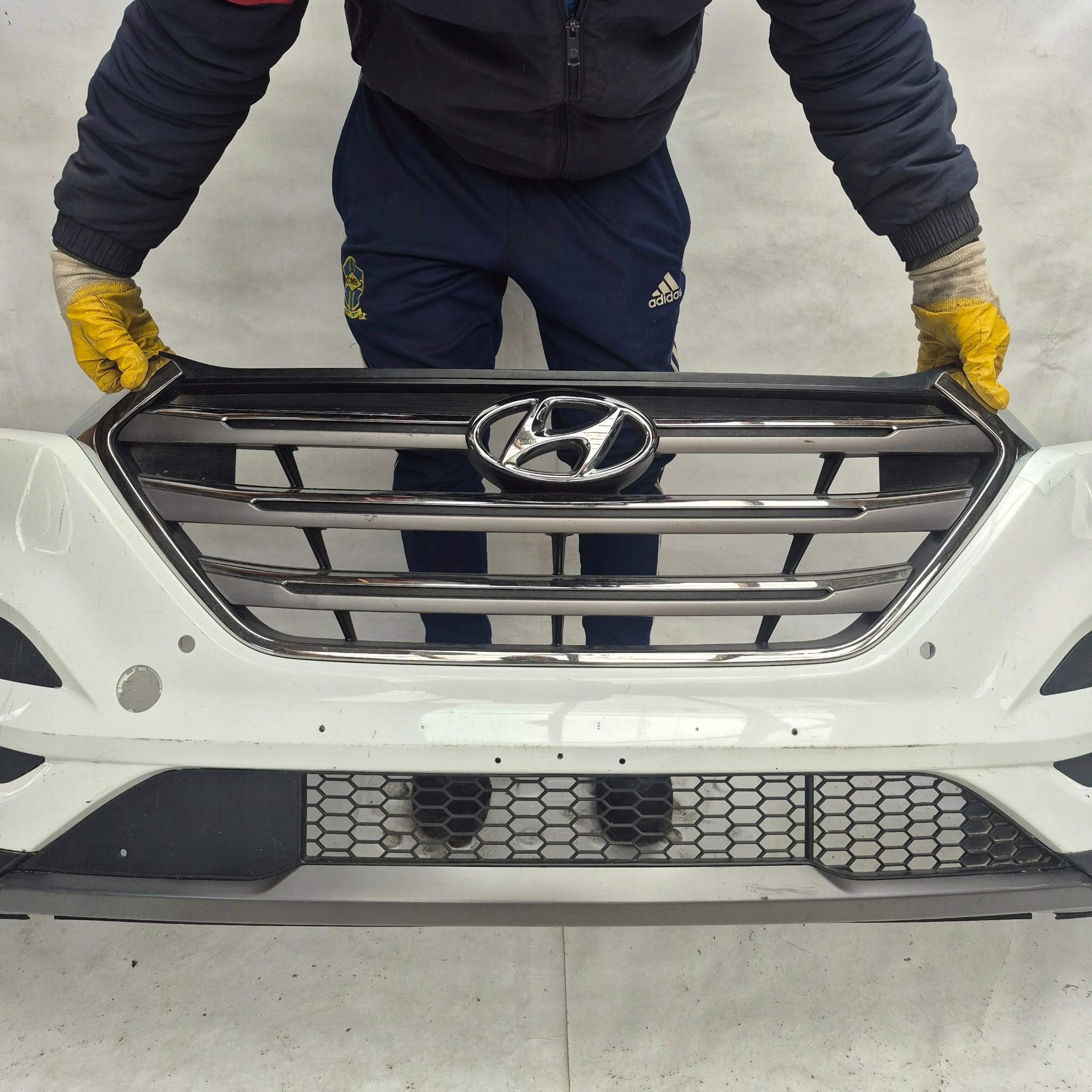 HYUNDAI TUCSON III 3 15- bumper front front PDC 86511-D7100