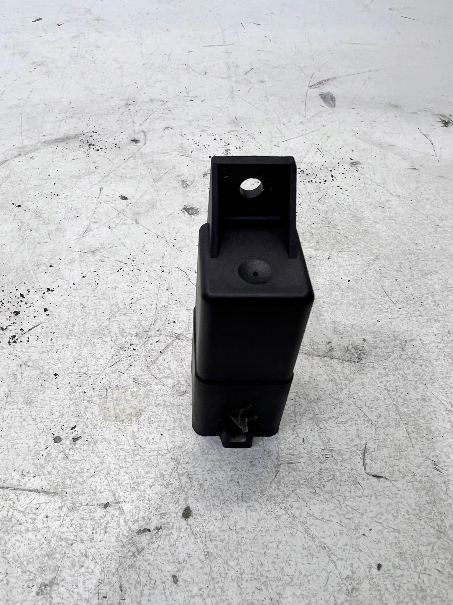 relay plugs ZAROWYCH AUDI VW SEAT 4M0907282A
