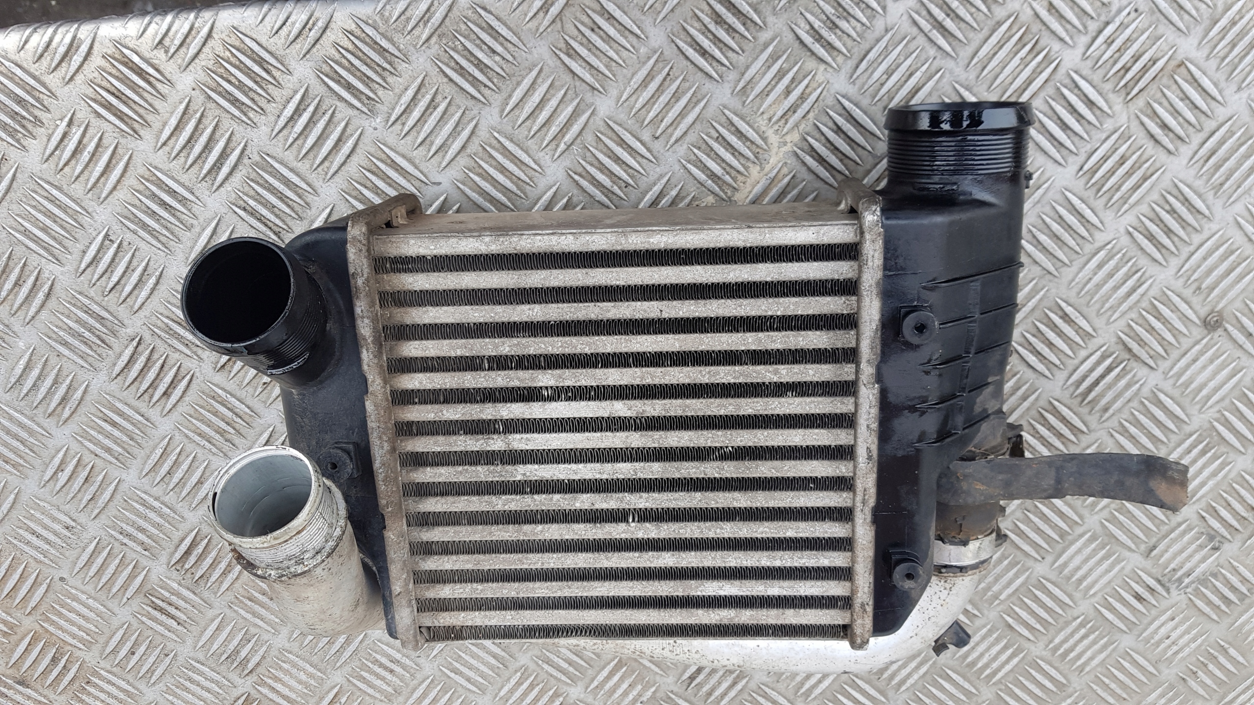 AUDI A6 C6 3.0 tdi radiator intercooler