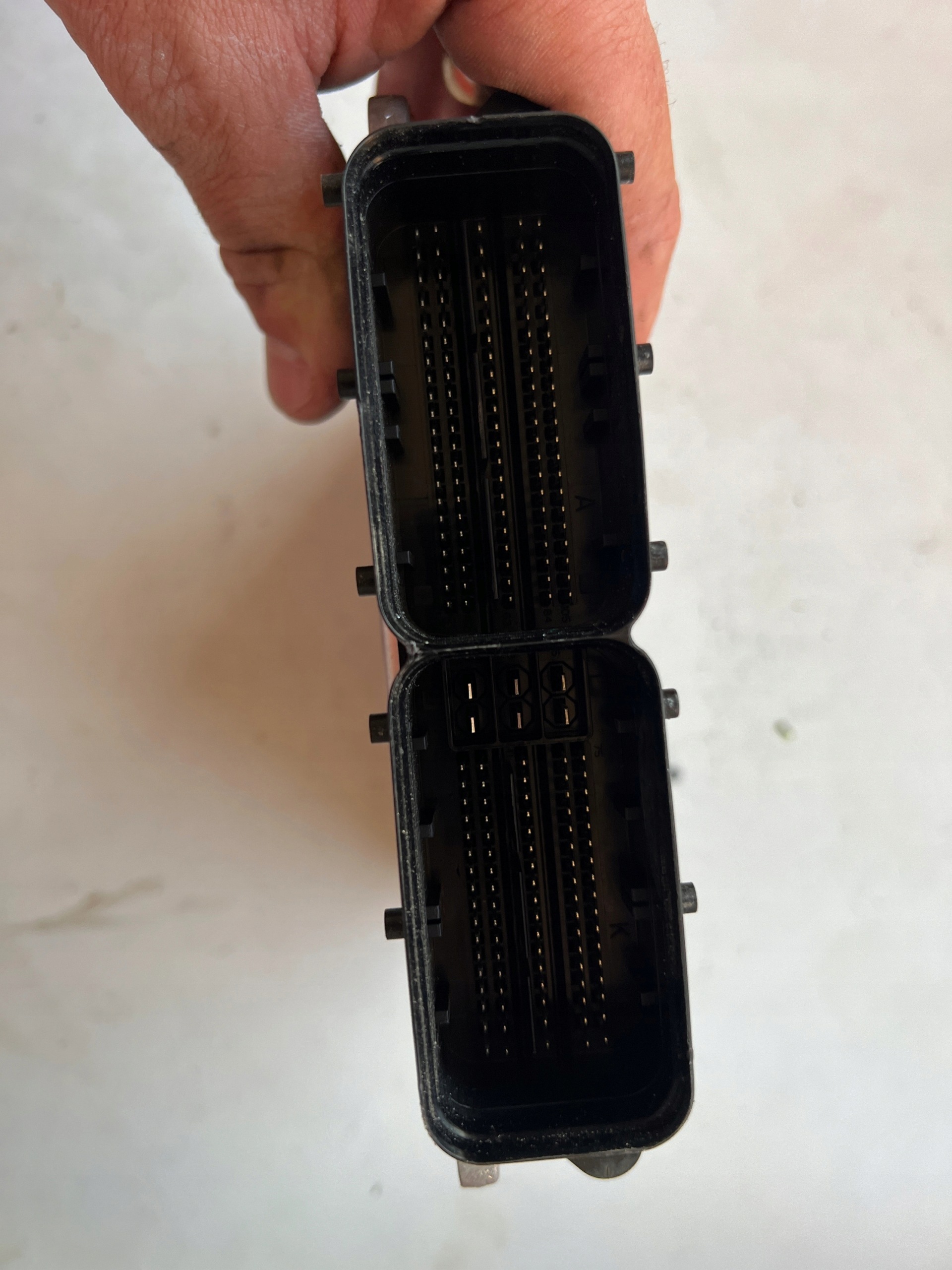 VW PASSAT DCZA 1.6 TDI 04L907309P 0281031483 EDC17C74 Computer Original
