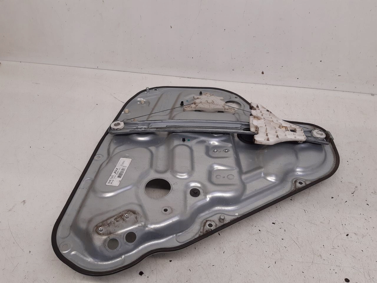 window regulator right rear part Hyundai I30 1,4 16V