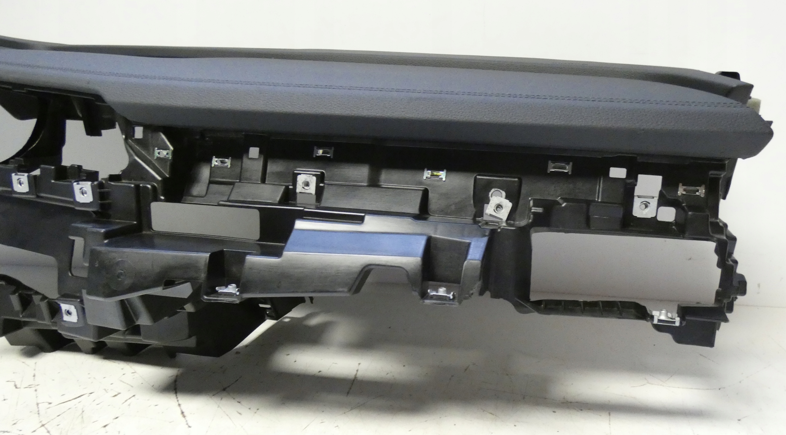 AUDI E-TRON Q8 4KL857033 dashboard instrument panel console cockpit