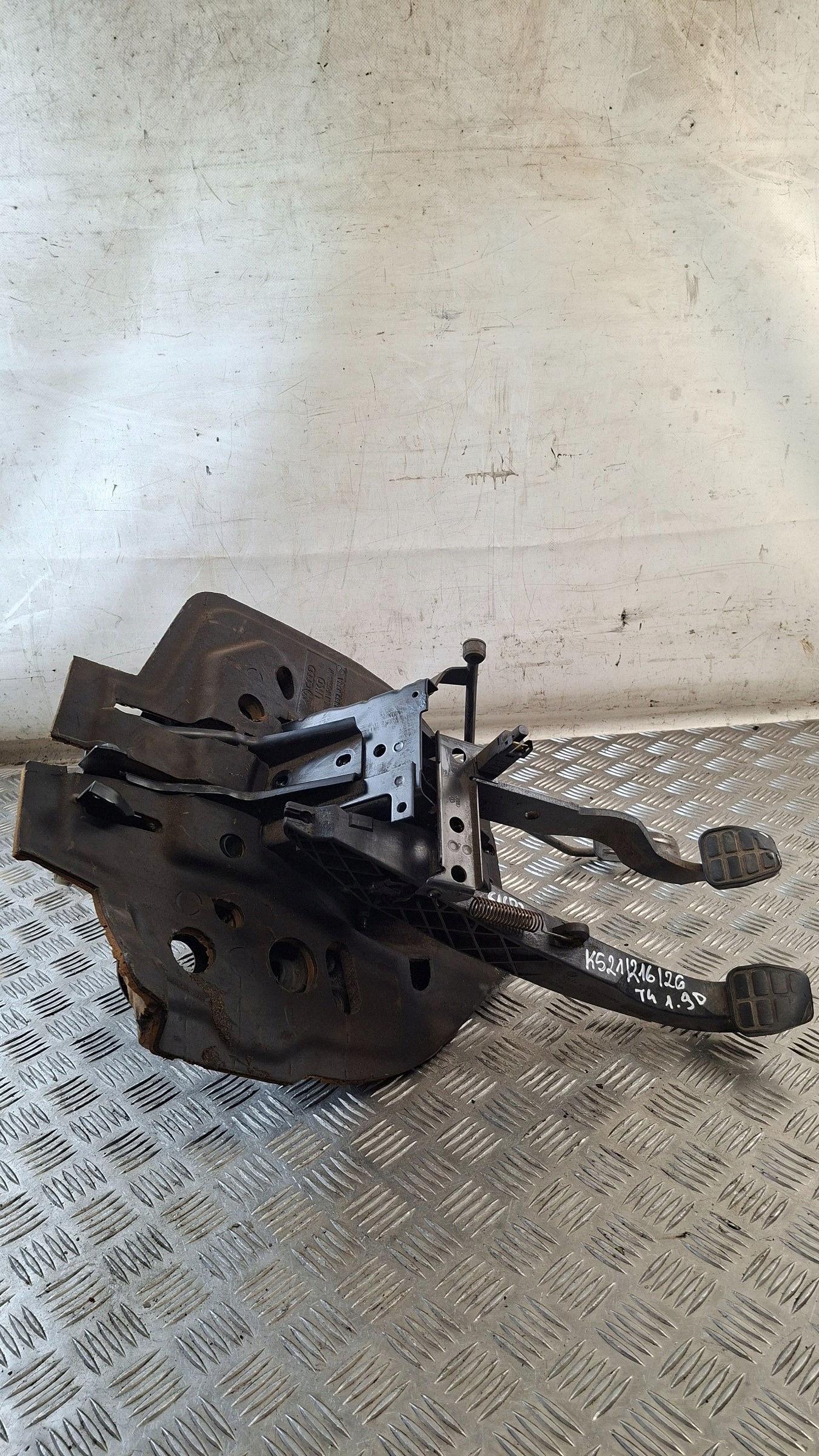 Servo pedale VW TRANSPORTER T4 1.9D