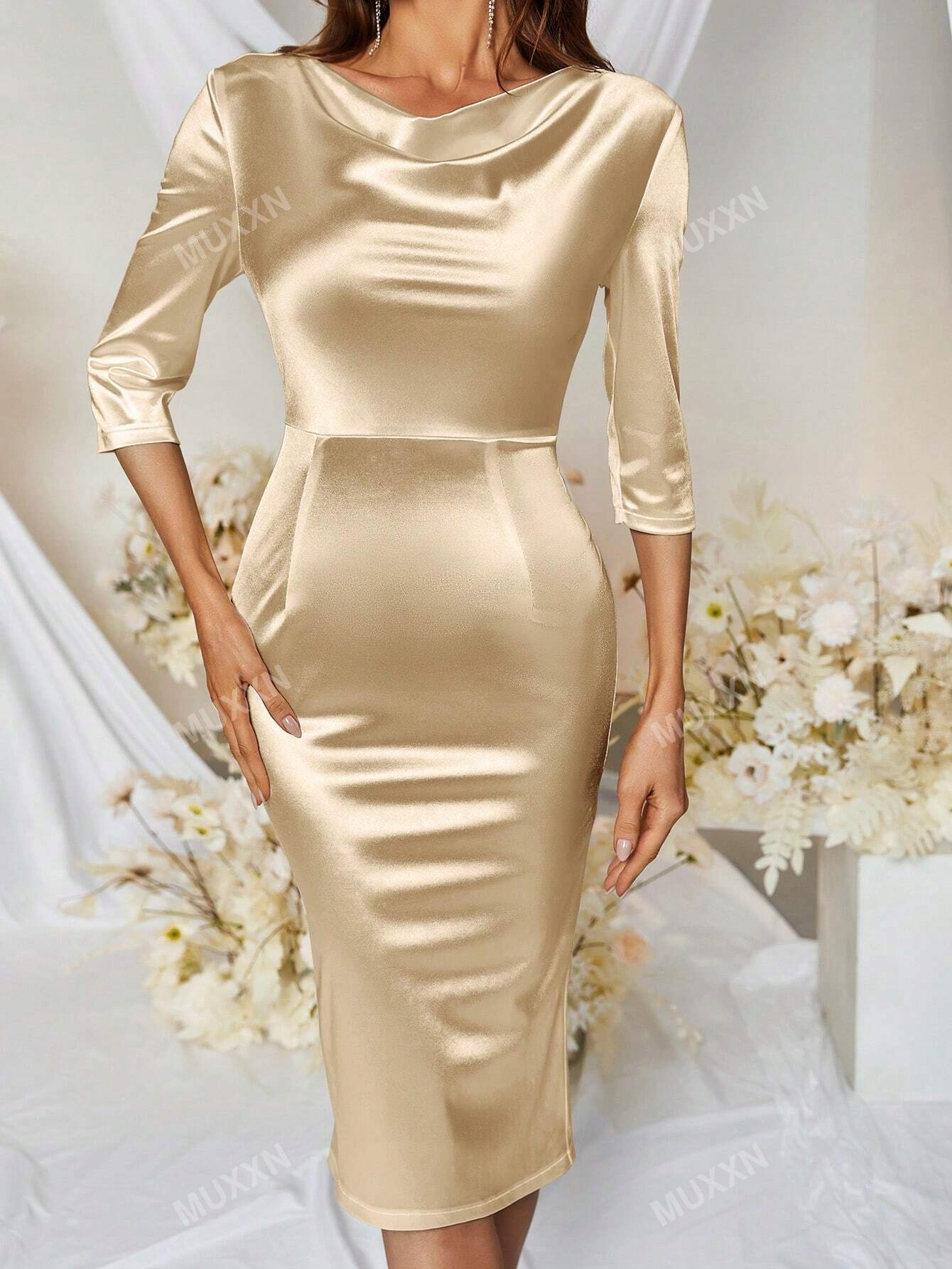 Šaty S Splývavým Výstřihem MIDI Šampaňské Muxxn S 36