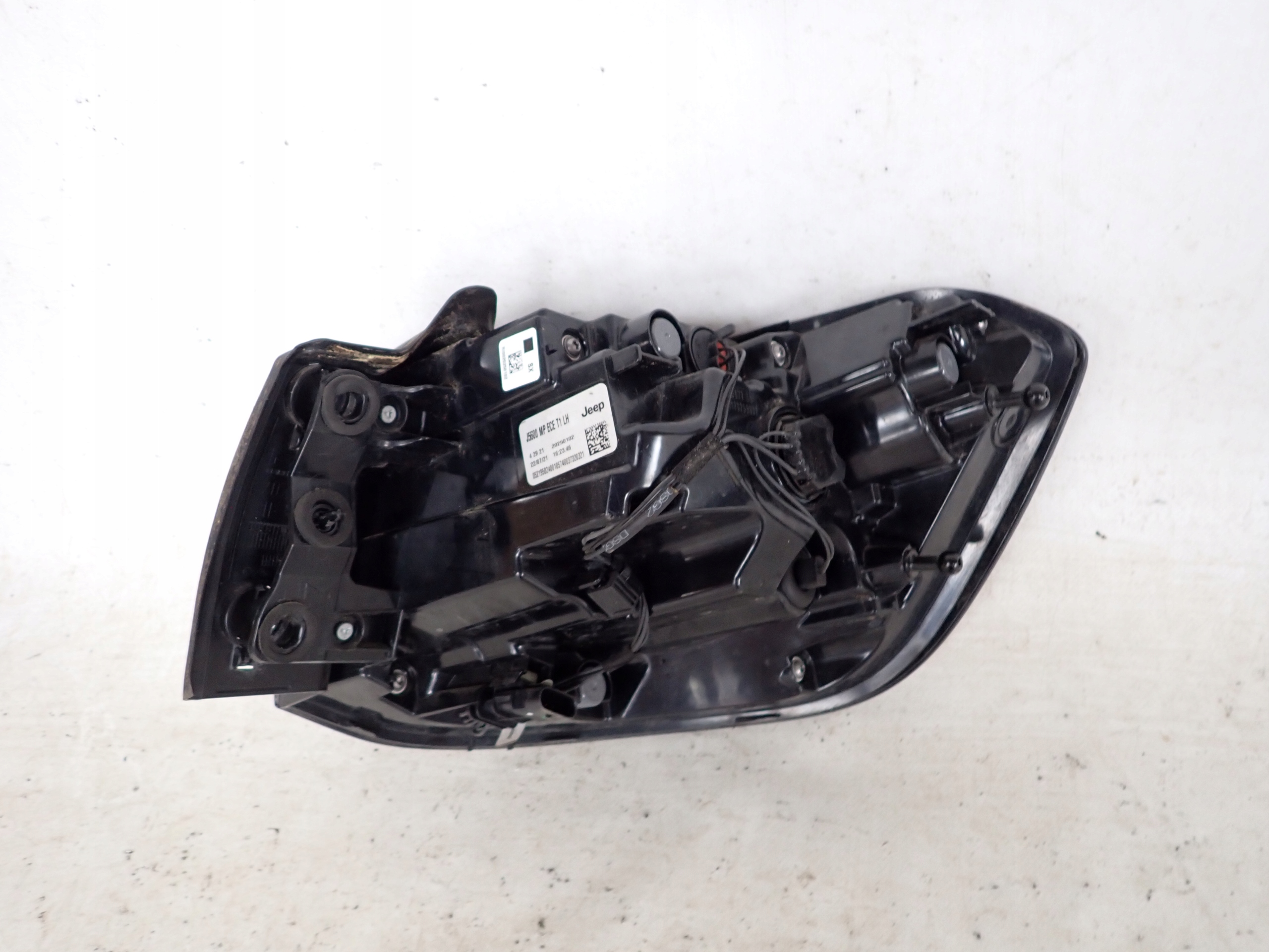 JEEP COMPASS II LIFT 21- light left rear part rear 20250102
