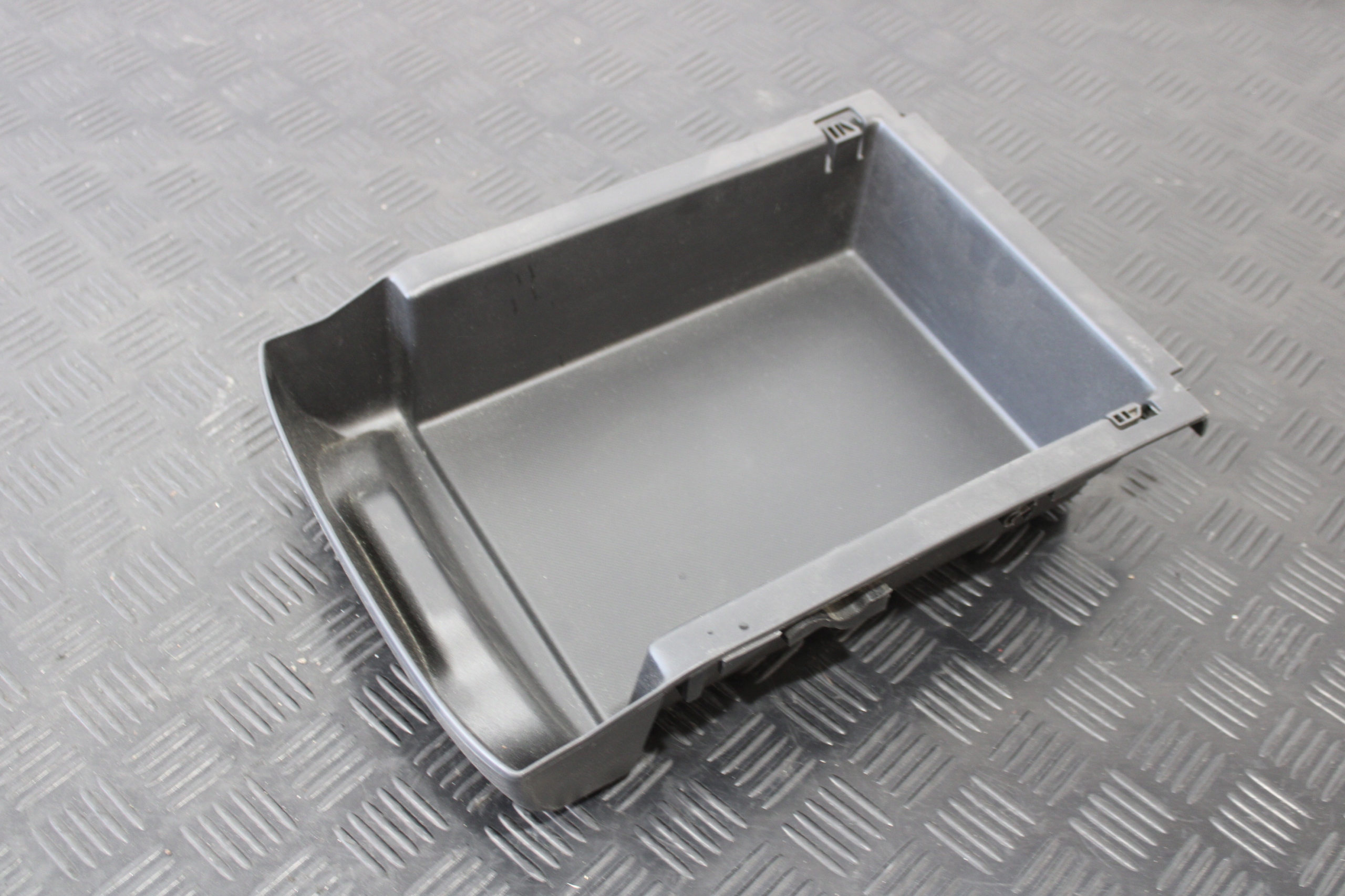 Handschuhfach 8910030000 OPEL COMBO E