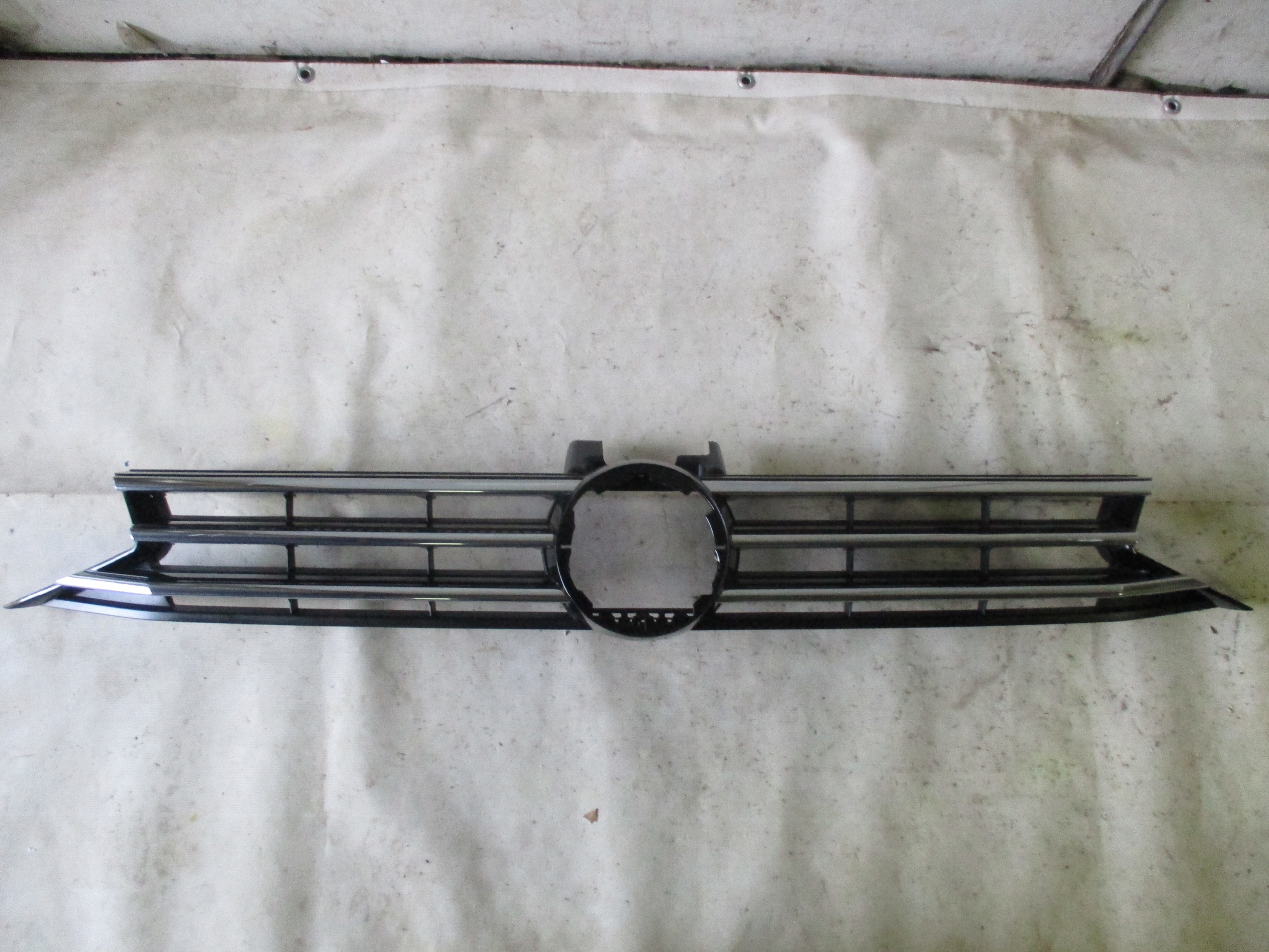 Grille VW Touran 5TA