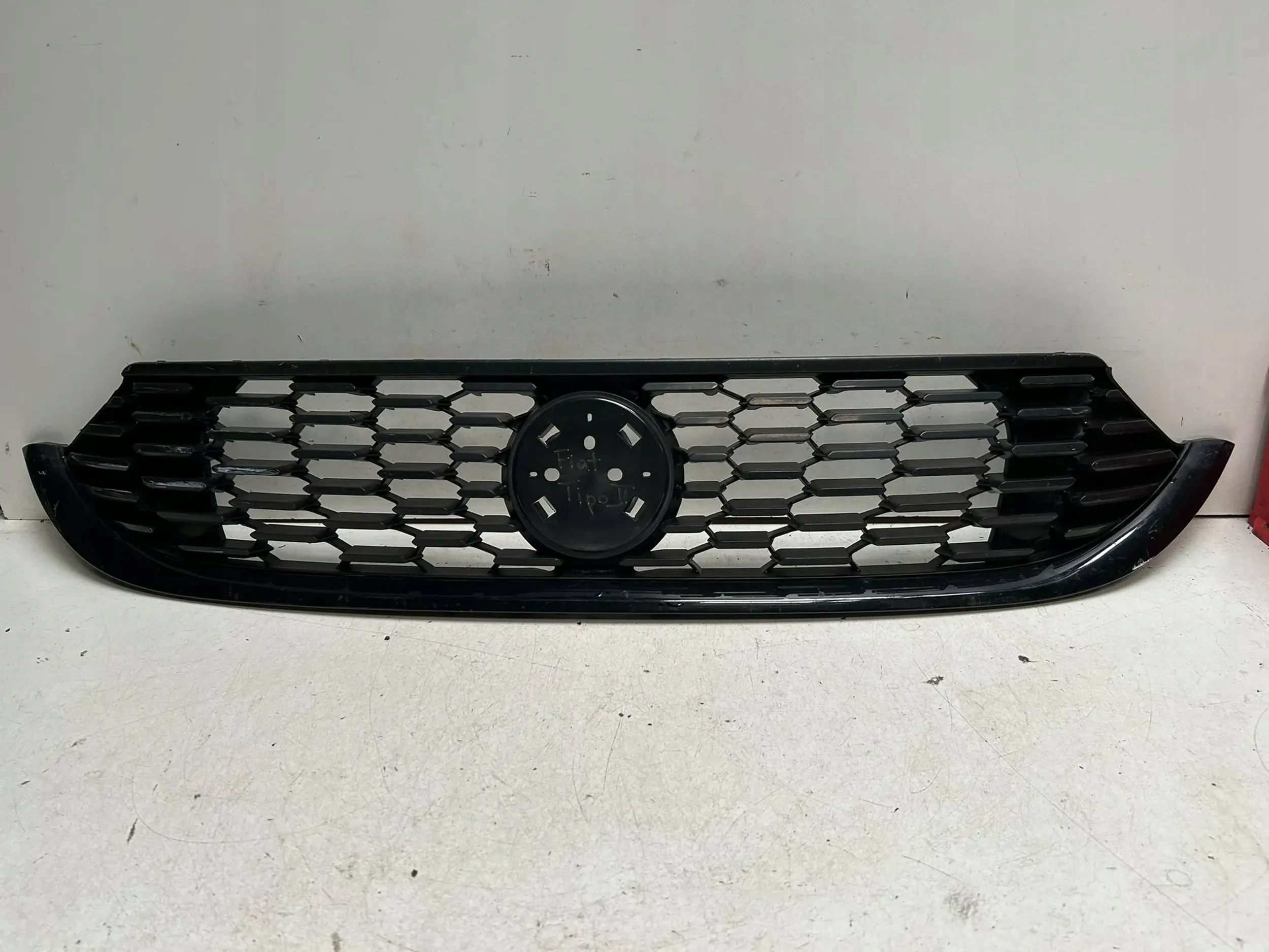Fiat Tipo ZAF 356 Kühlergrill FRONTGRILL Kühlergitter 52033259 - Thumbnail 1