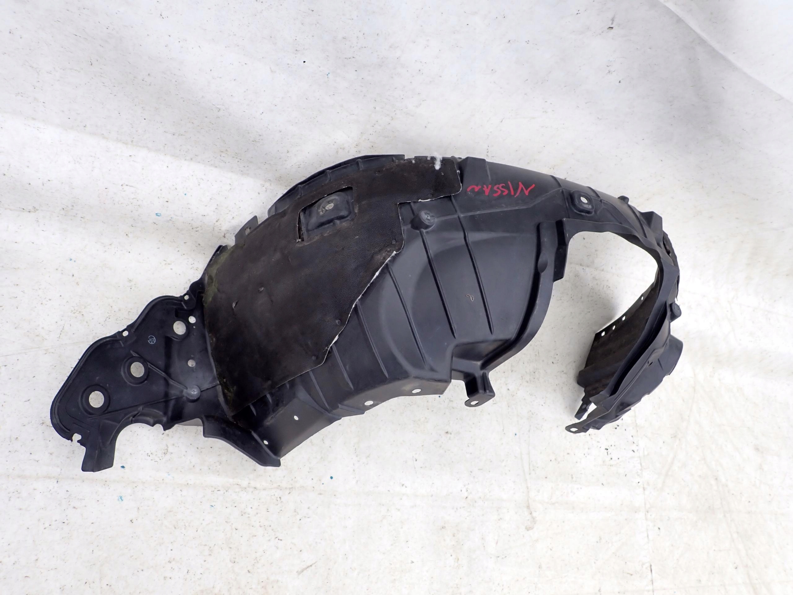 NISSAN X-TRAIL II T31 08-13 mudguard right front