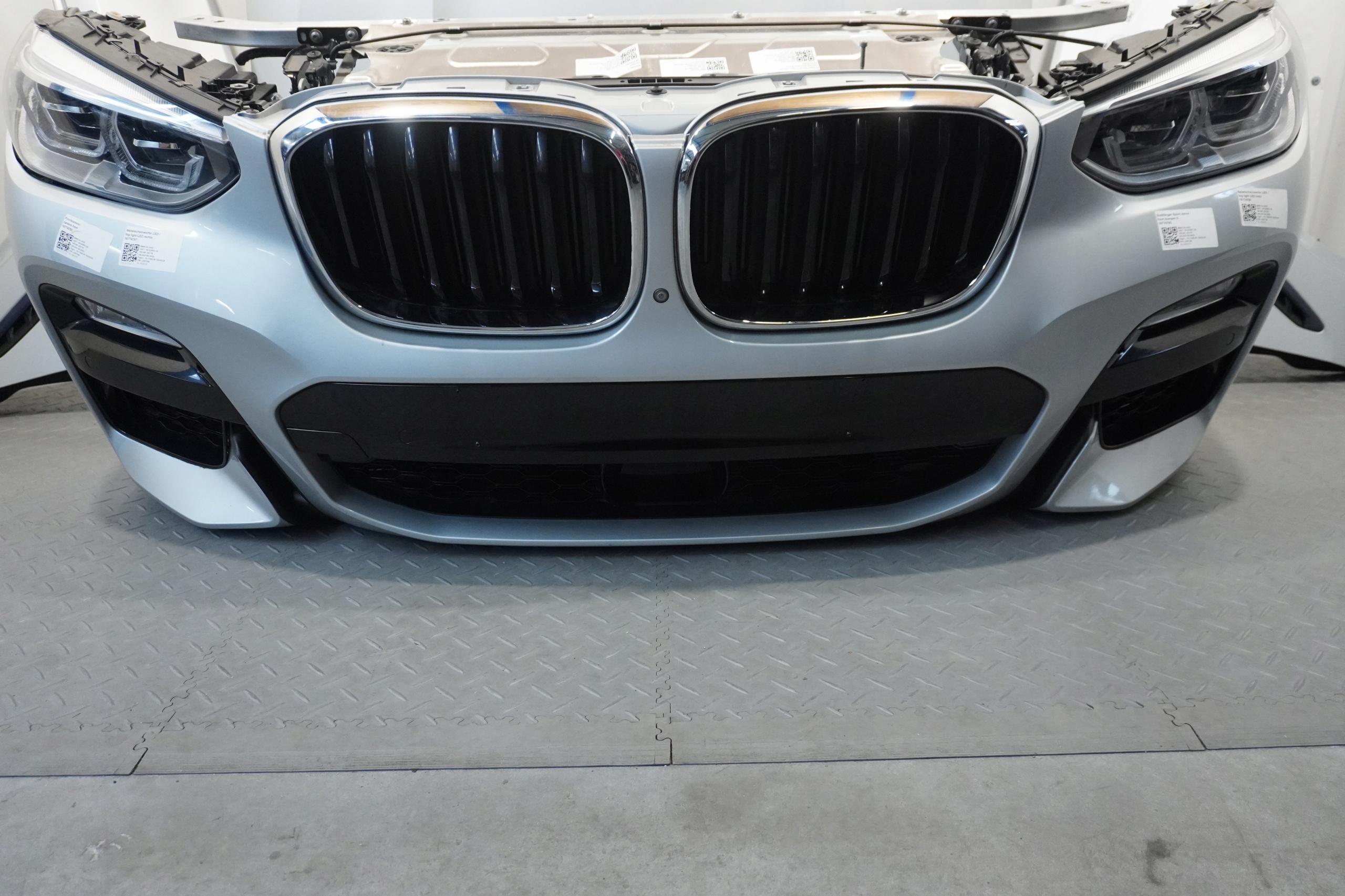 MASKA ZDERZAK LAMPY BMW G01 G02 M-PAKIET A83 Typ samochodu Samochody osobowe