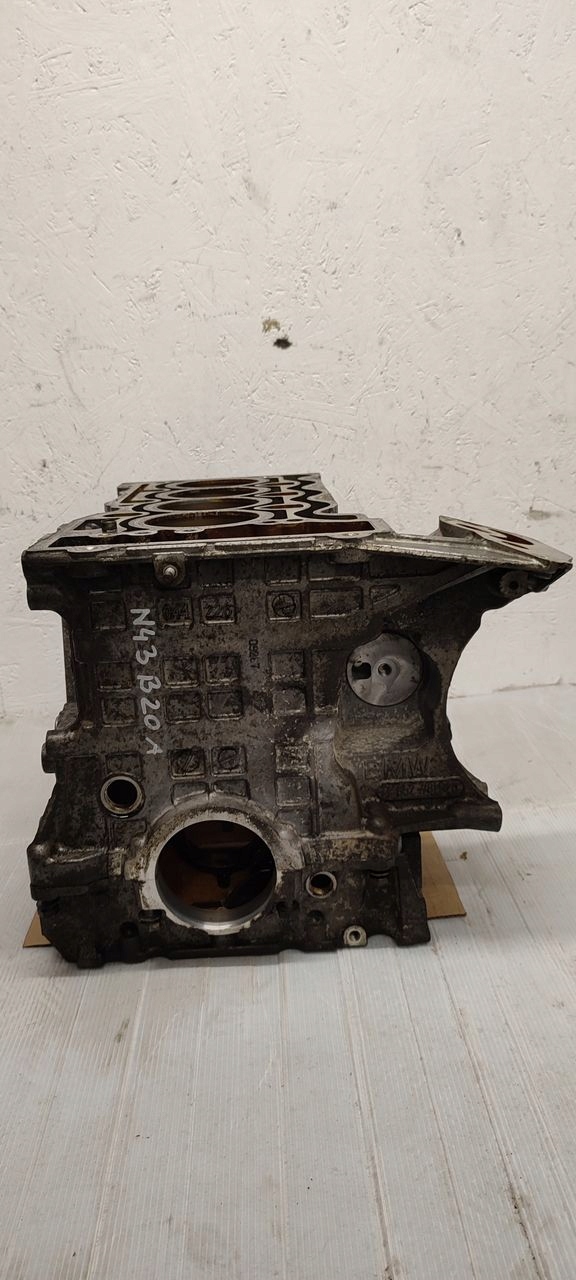 Blok dol MOTORU BMW E90 2,0i