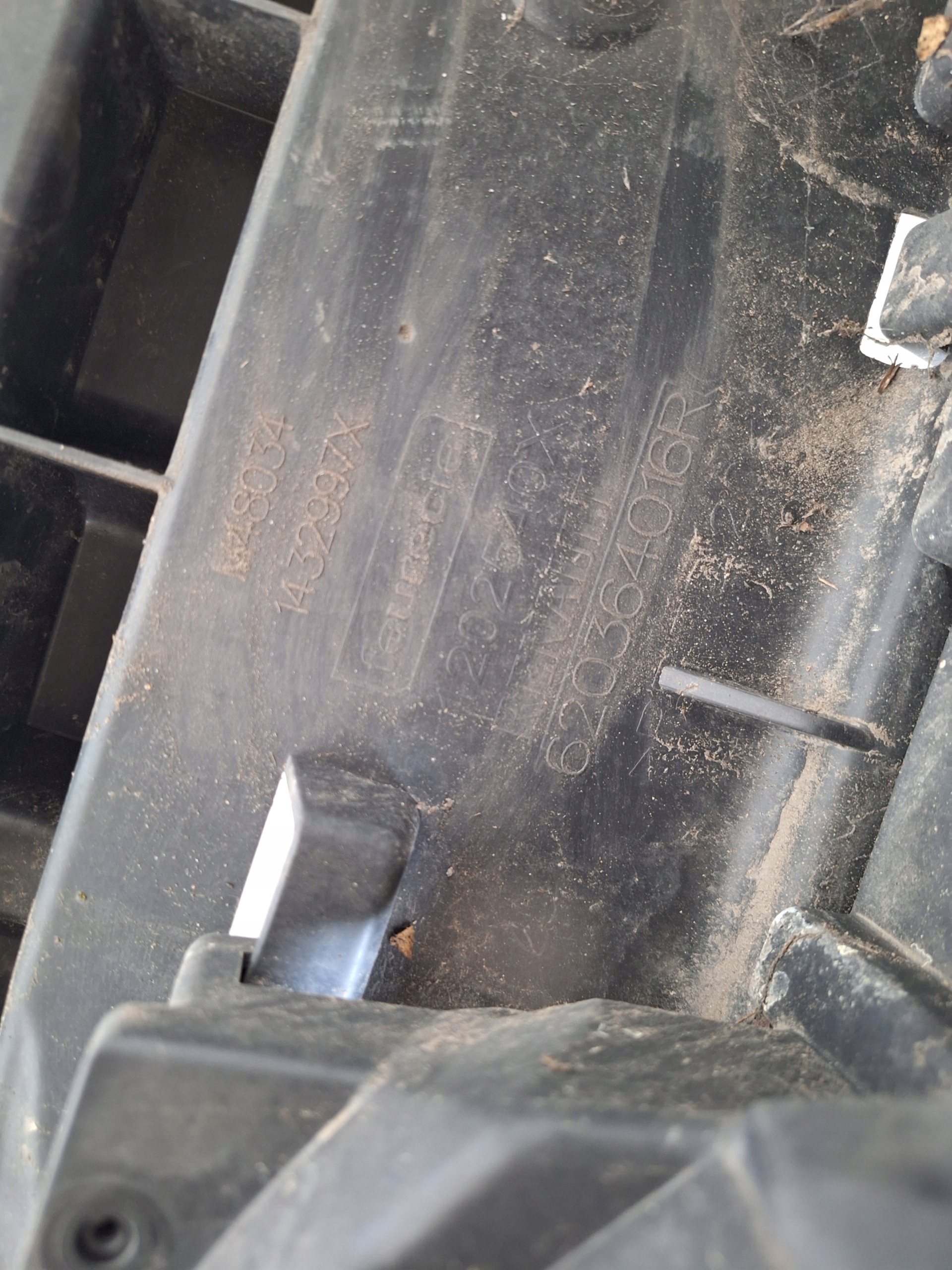 RENAULT KANGOO II LIFT 13-21 support panel for radiators