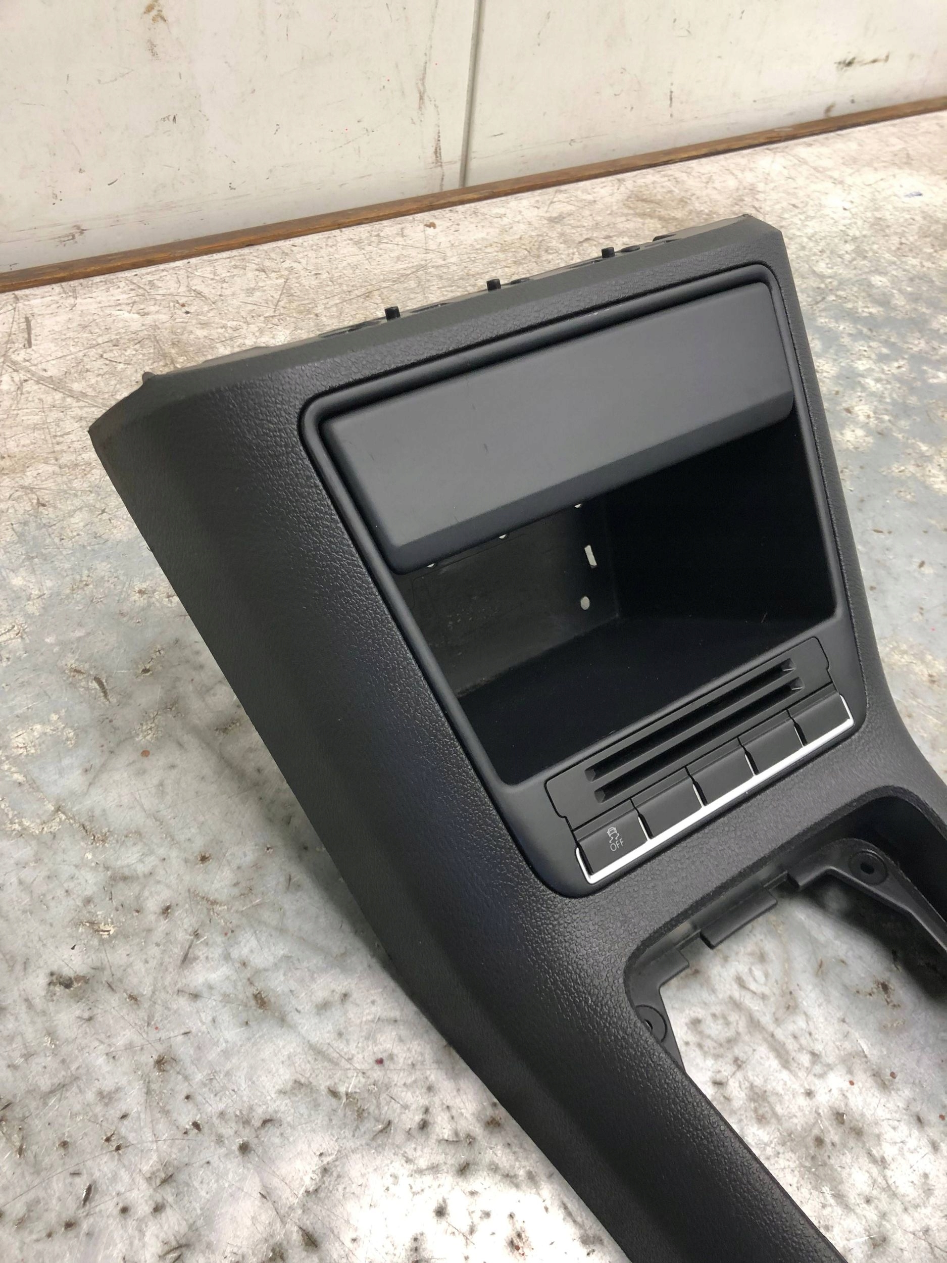 PANEL frame TUNEL central VW TIGUAN 5N1863476A