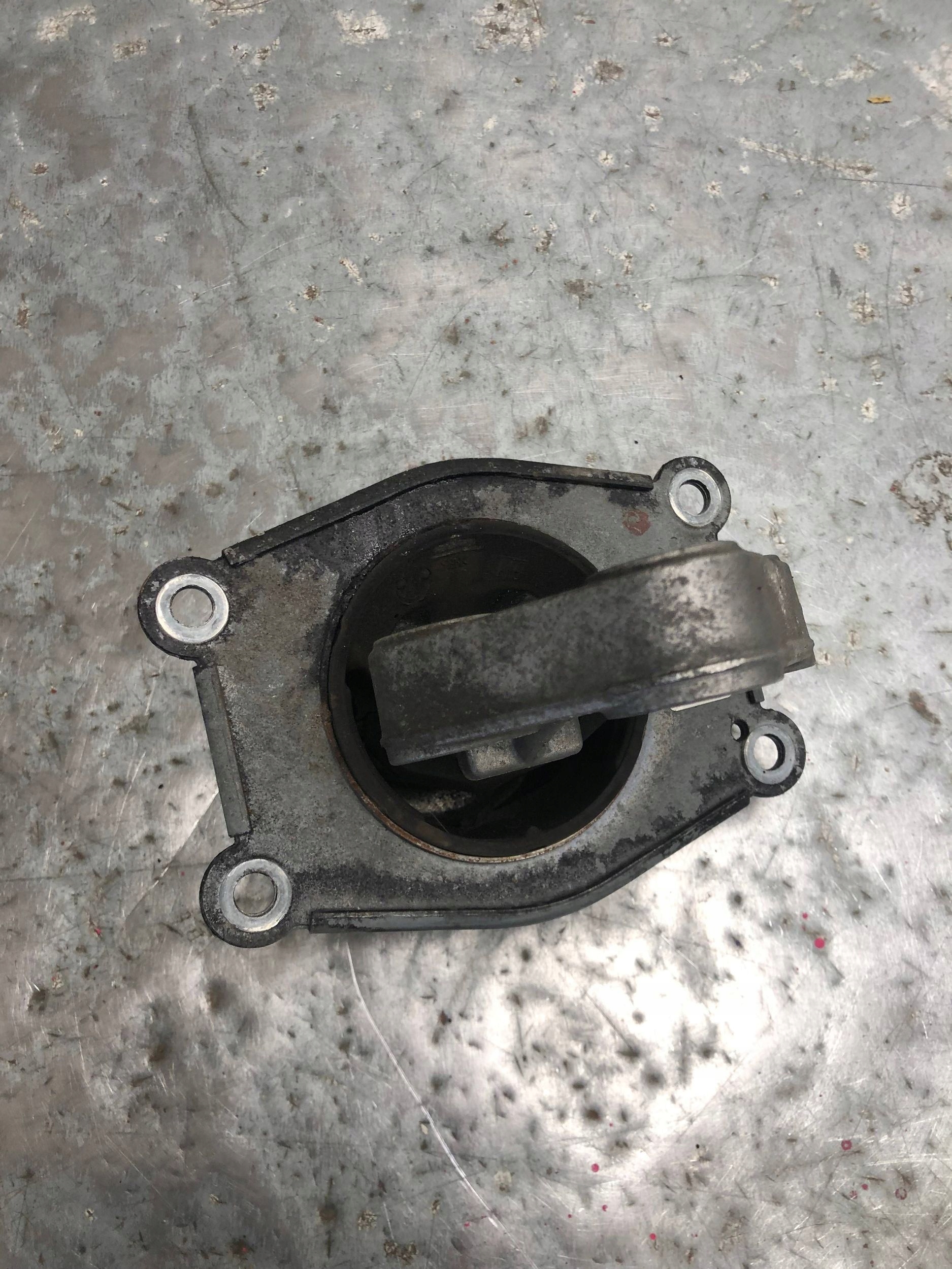 holder engine mount OPEL MERIVA B LIFT 13159993