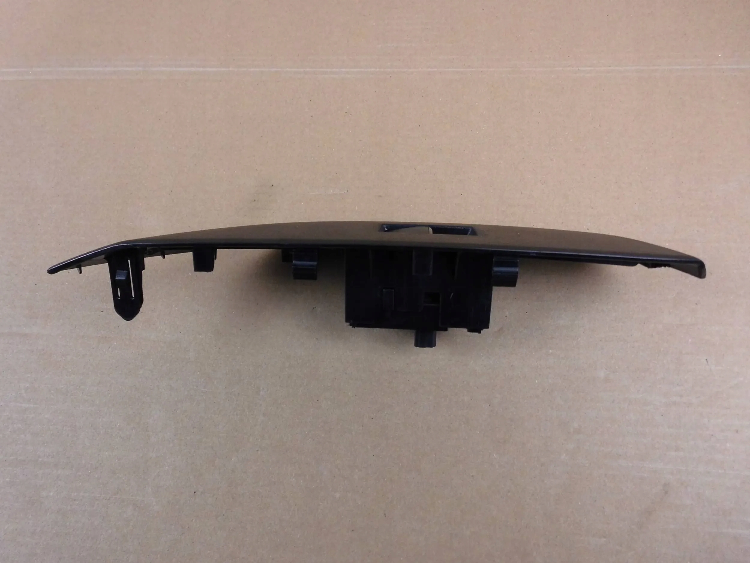 Toyota Yaris IV panel window control switch right front front