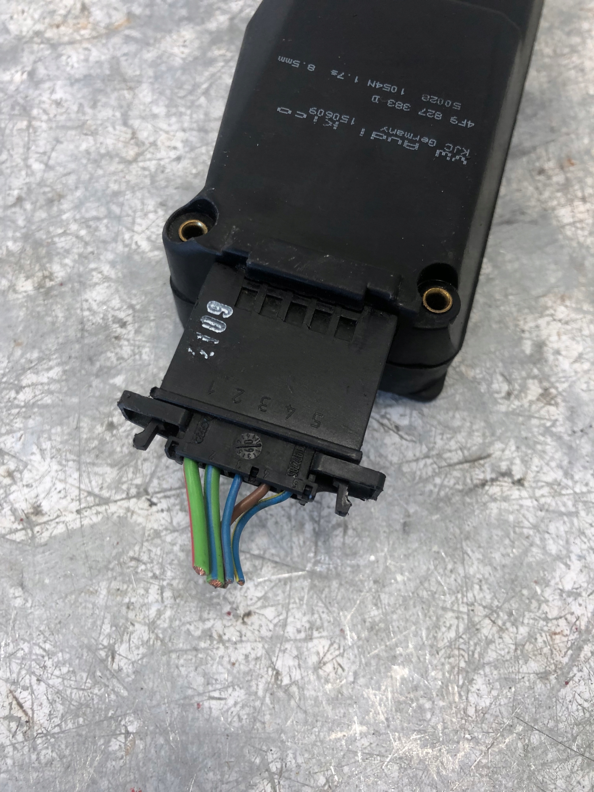 lock DOCIAG bonnet AUDI A4 B8 A6 C6 4F9827383D