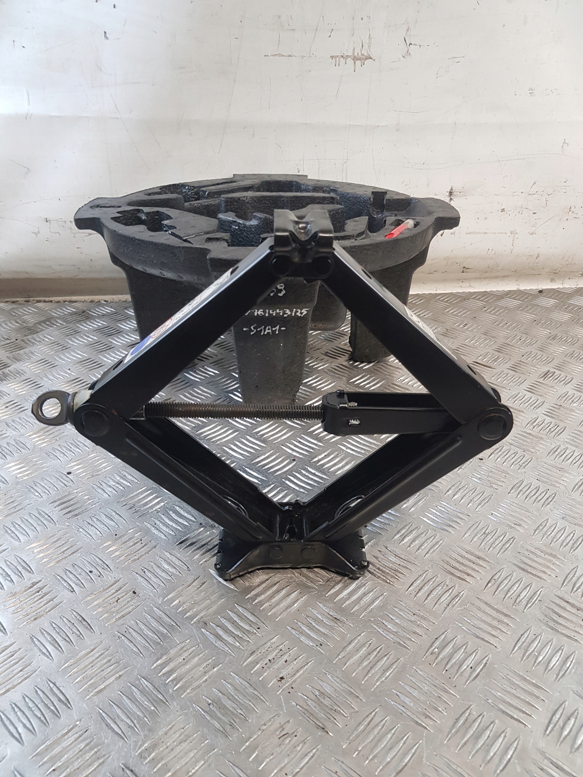 Cric Roues Levier de vitesse Clé ALFA ROMEO 159 07R