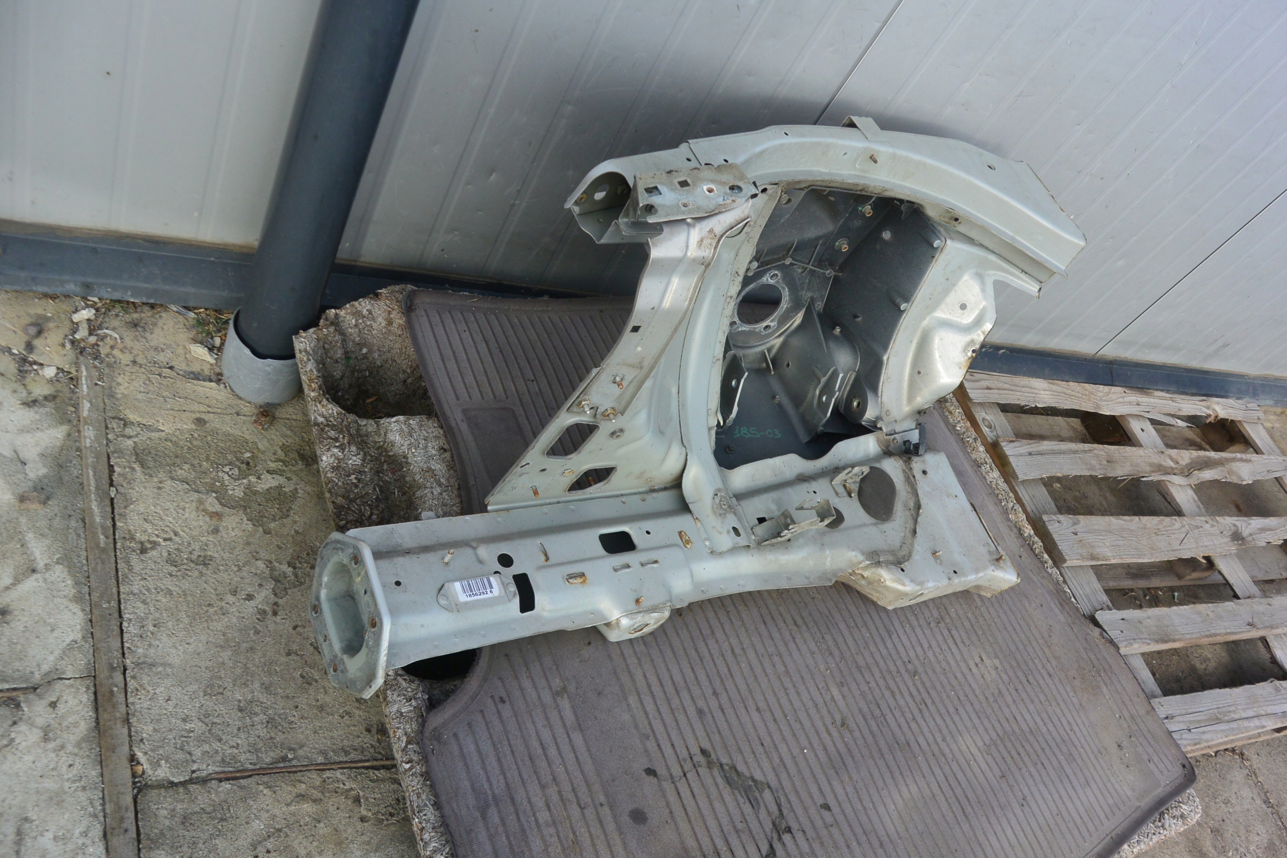 MASERATI QUATTROPORTE VI placement FARTUCH LEW front