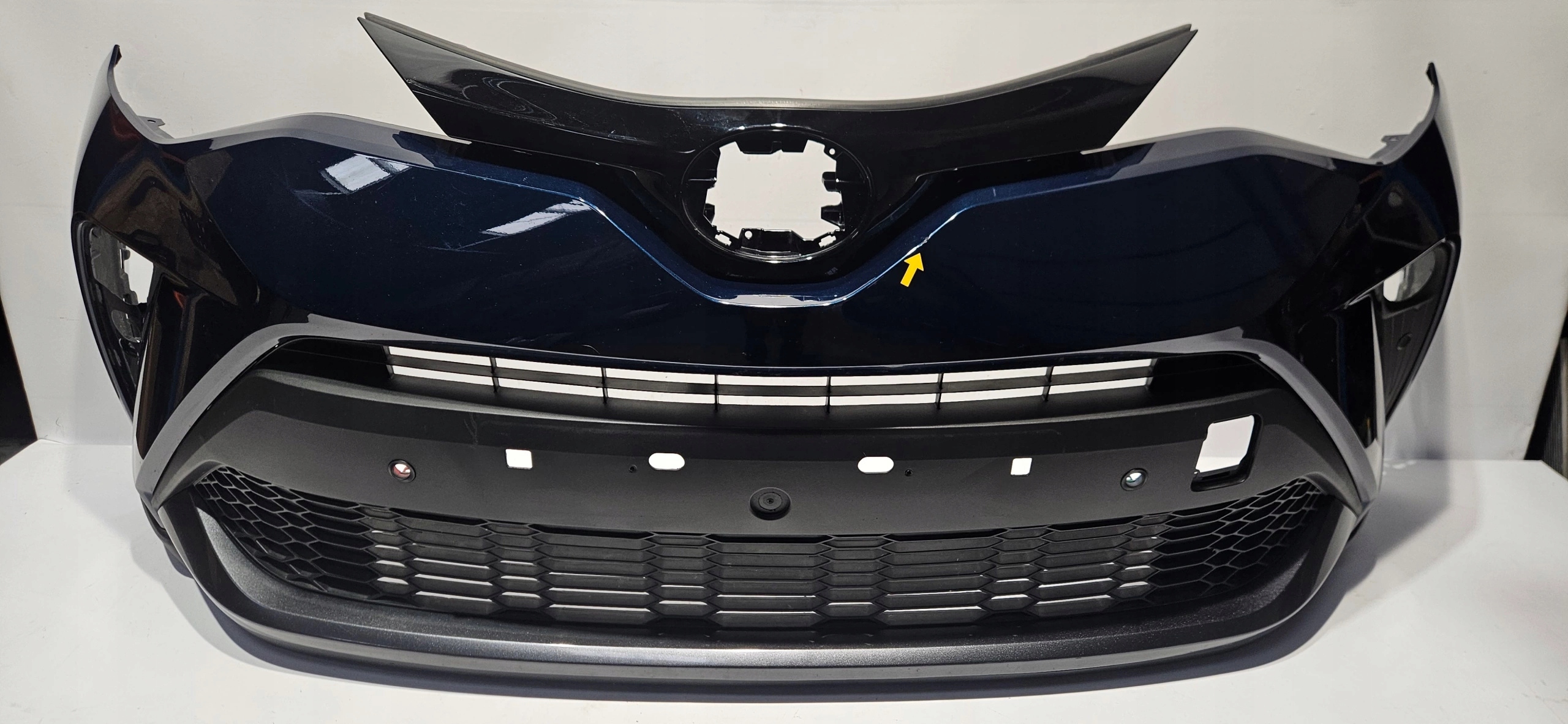 front bumper TOYOTA C-HR CHR LIFT 20- PDC original