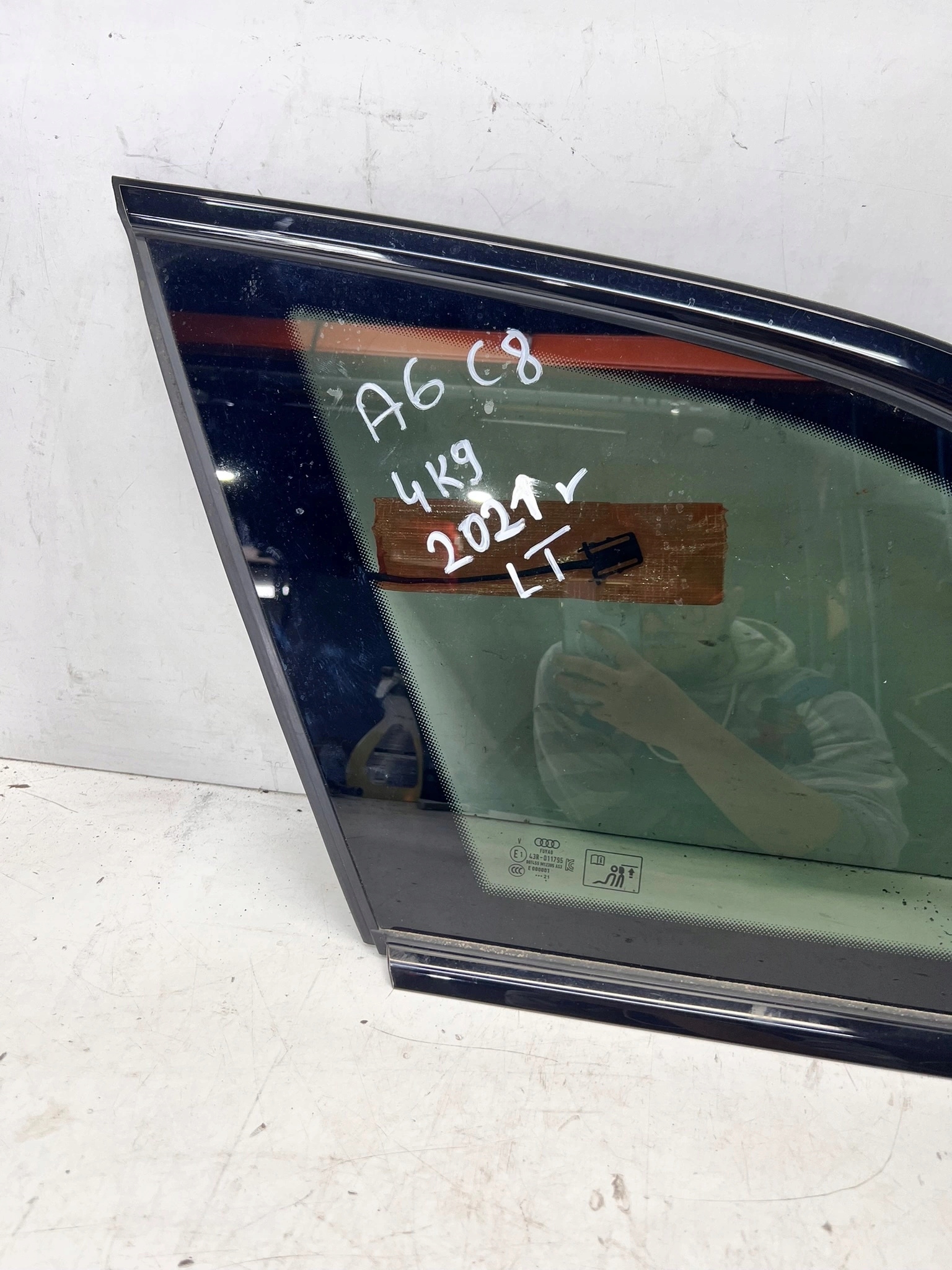window bodywork left rear part AUDI A6 C8 AVANT KOMBI 4K9845297E 2021