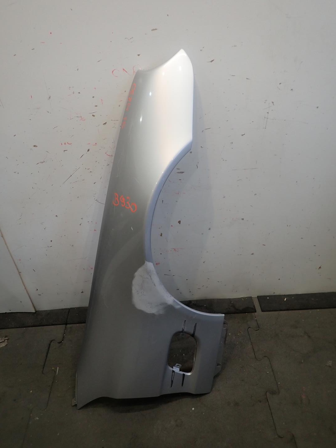 fender front front right MERCEDES SL W230