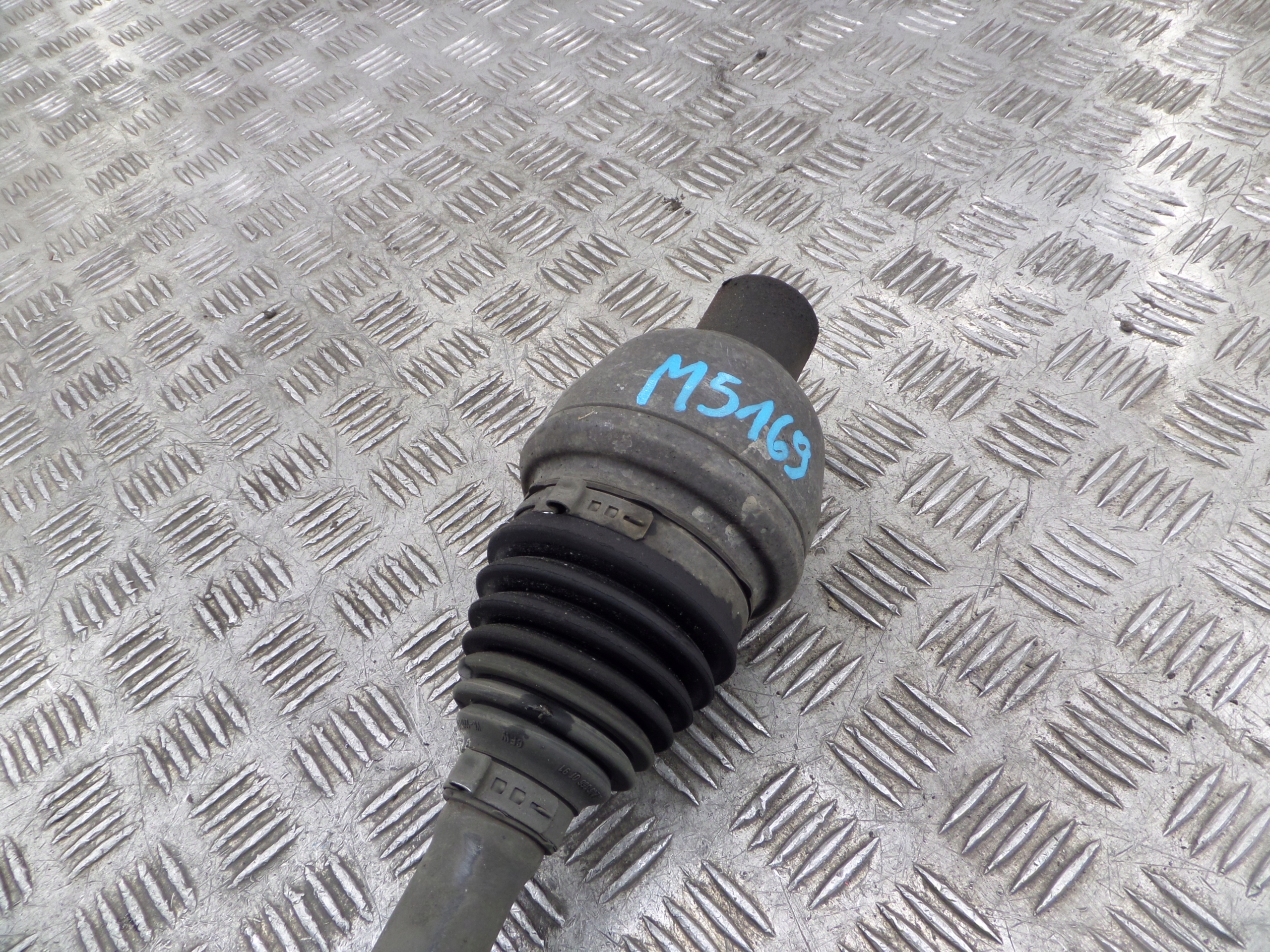 MERCEDES A-class W176 semi-axis right A2463303200