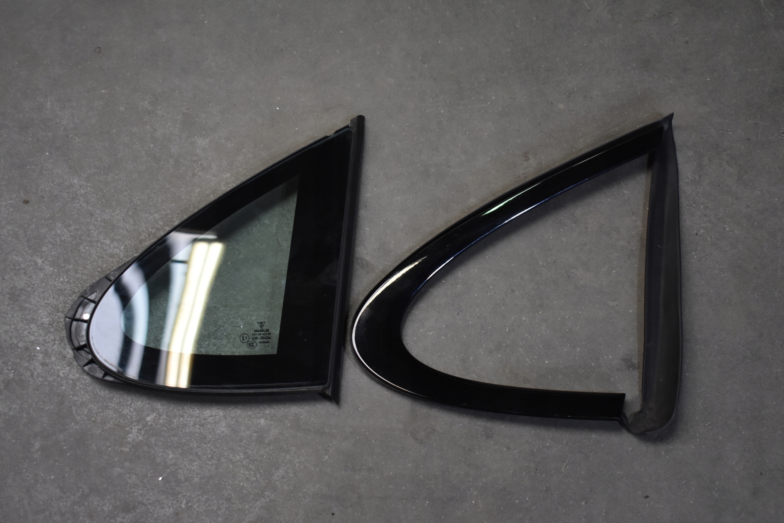 IDEALNA window bodywork right PORSCHE PANAMERA 971 AS2 17R. 1