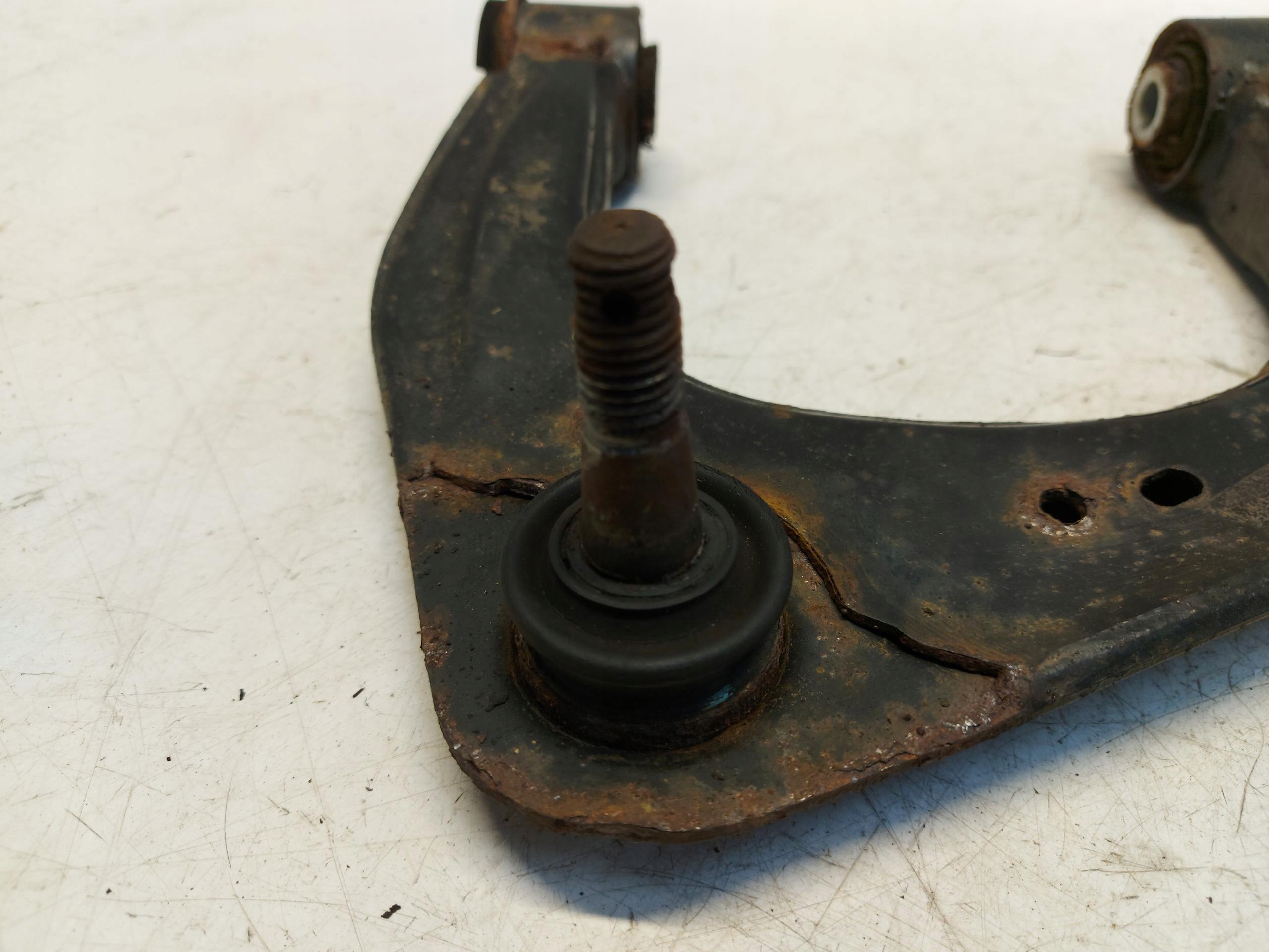FORD RANGER IV arm left front front upper