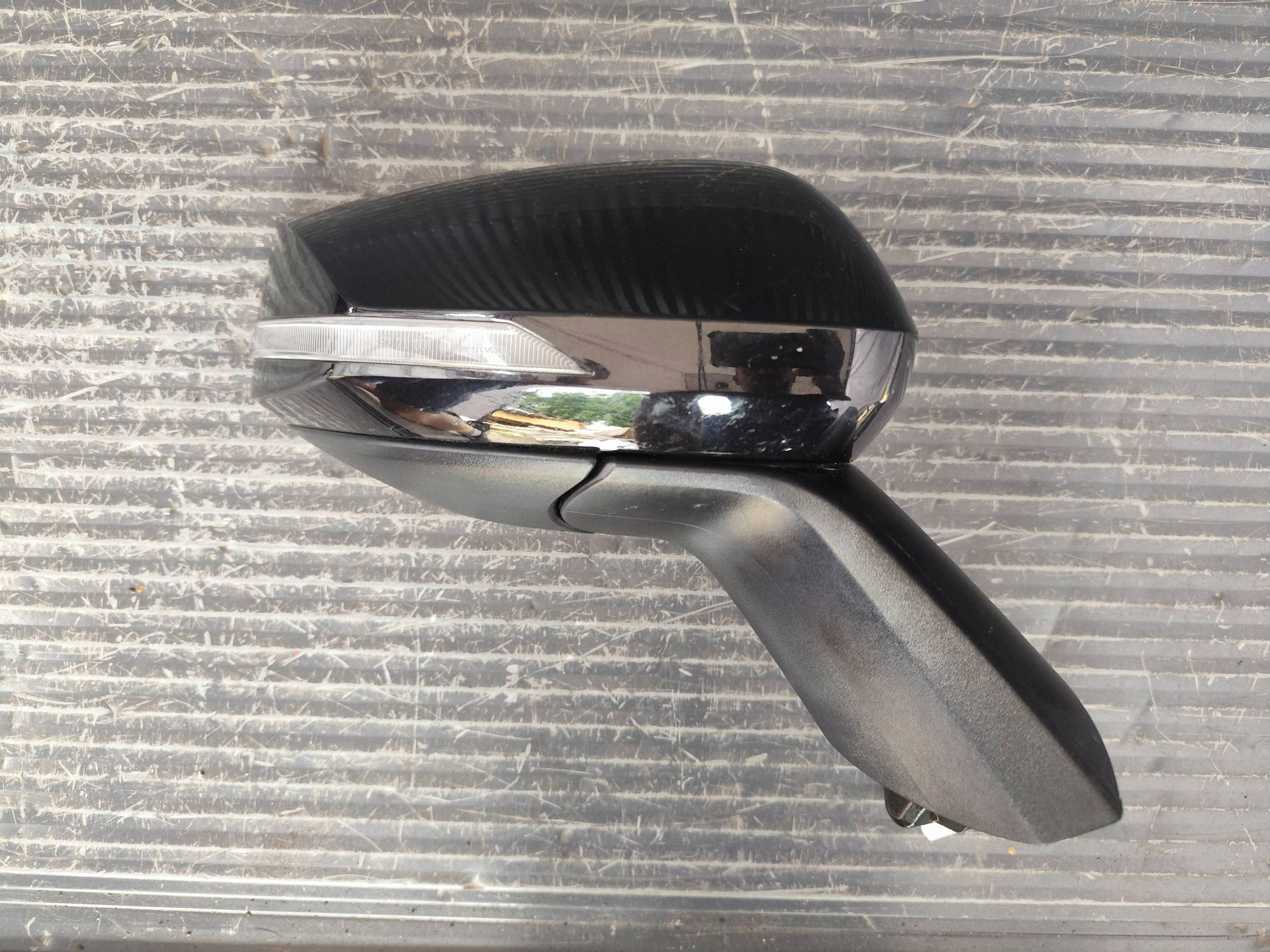 KIA SPORTAGE V mirror right 8 PIN