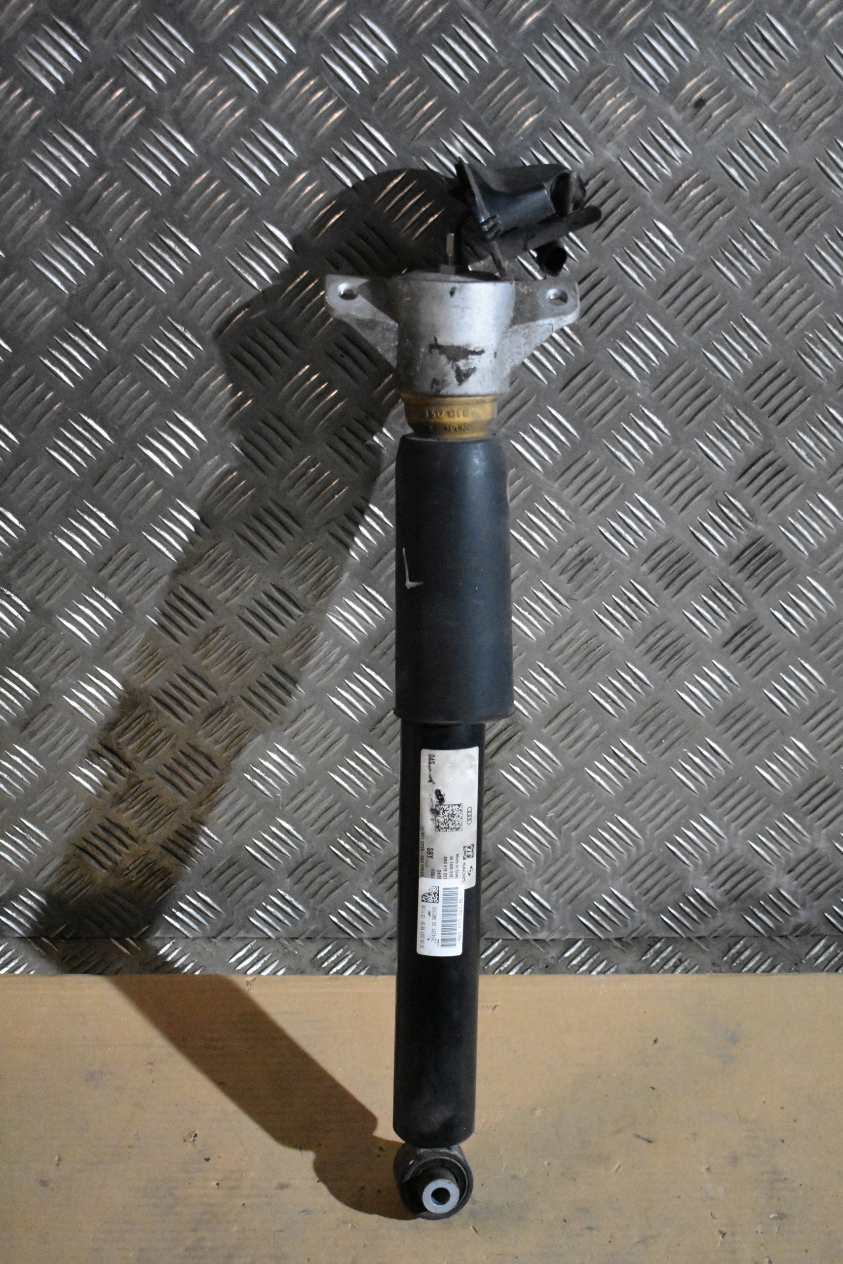 IDEALNY shock absorber rear part rear AUDI Q7 Q8 1