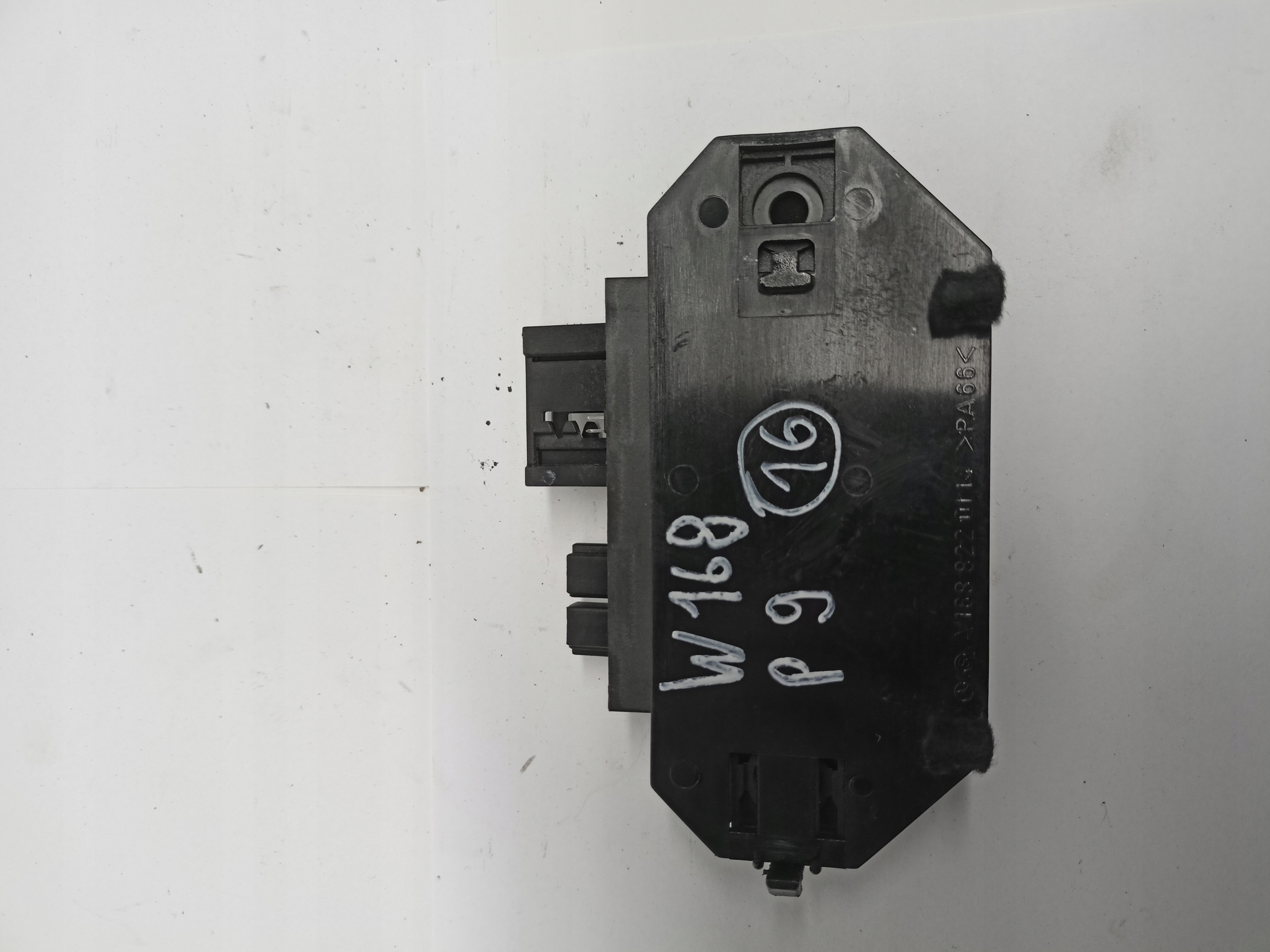 module control unit immobilizera Mercedes w168 1688200426
