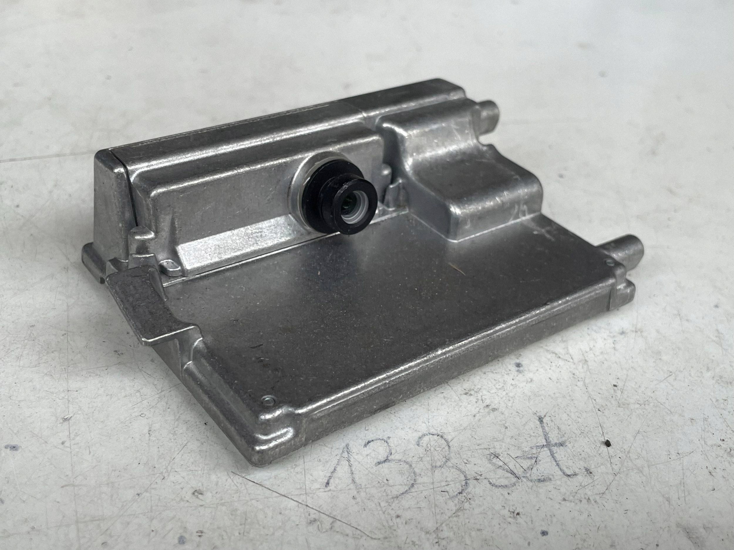 KAMERA PRZEDNIEJ windows (ADAS) AUDI A3 8Y 5WA980653F @M