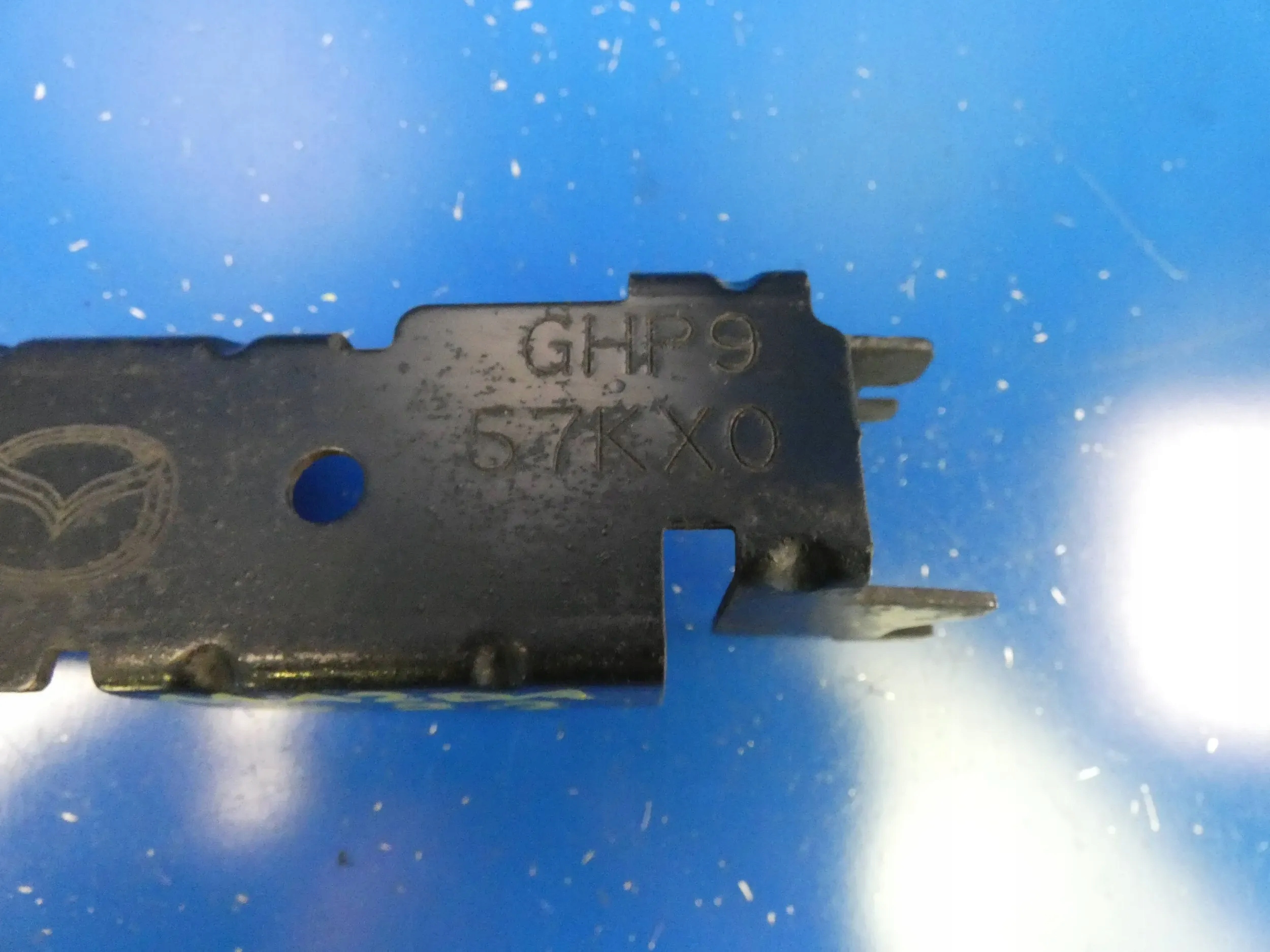 MAZDA 6 GJ III bracket holder console