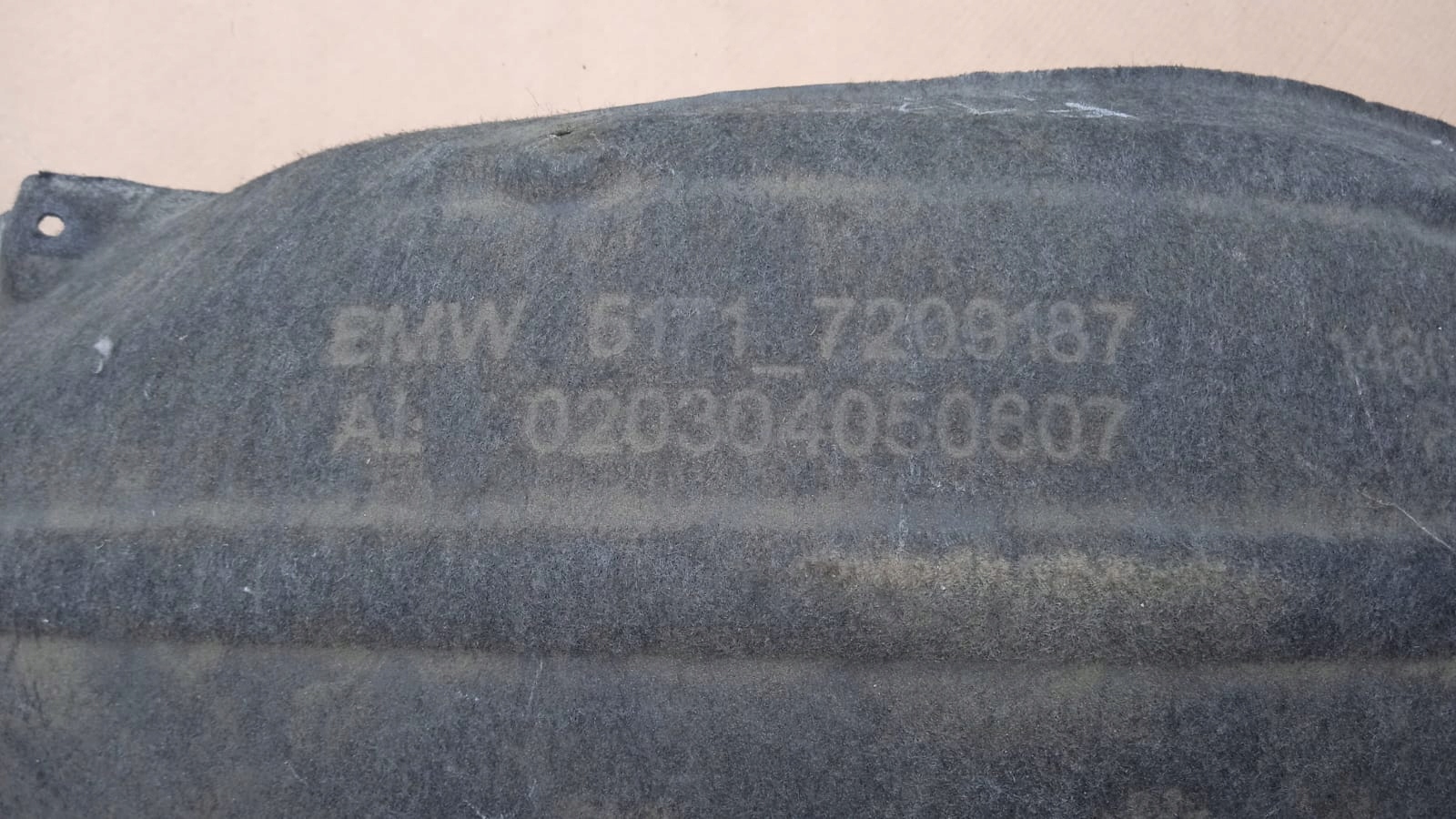 mudguard left rear part BMW 5 F11 09