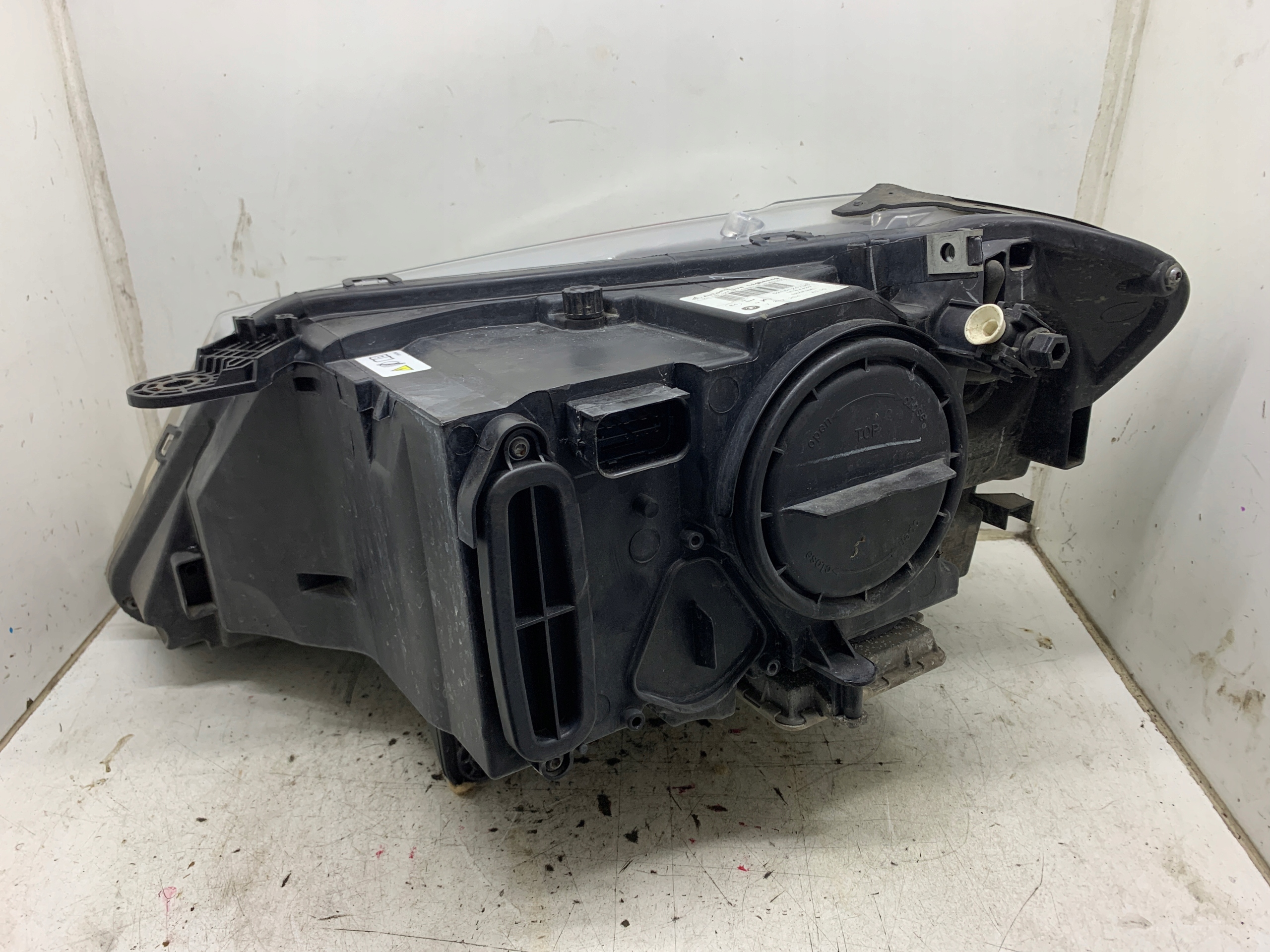 light XENON right front right front 7217294 BMW X3 F25 2.0 D