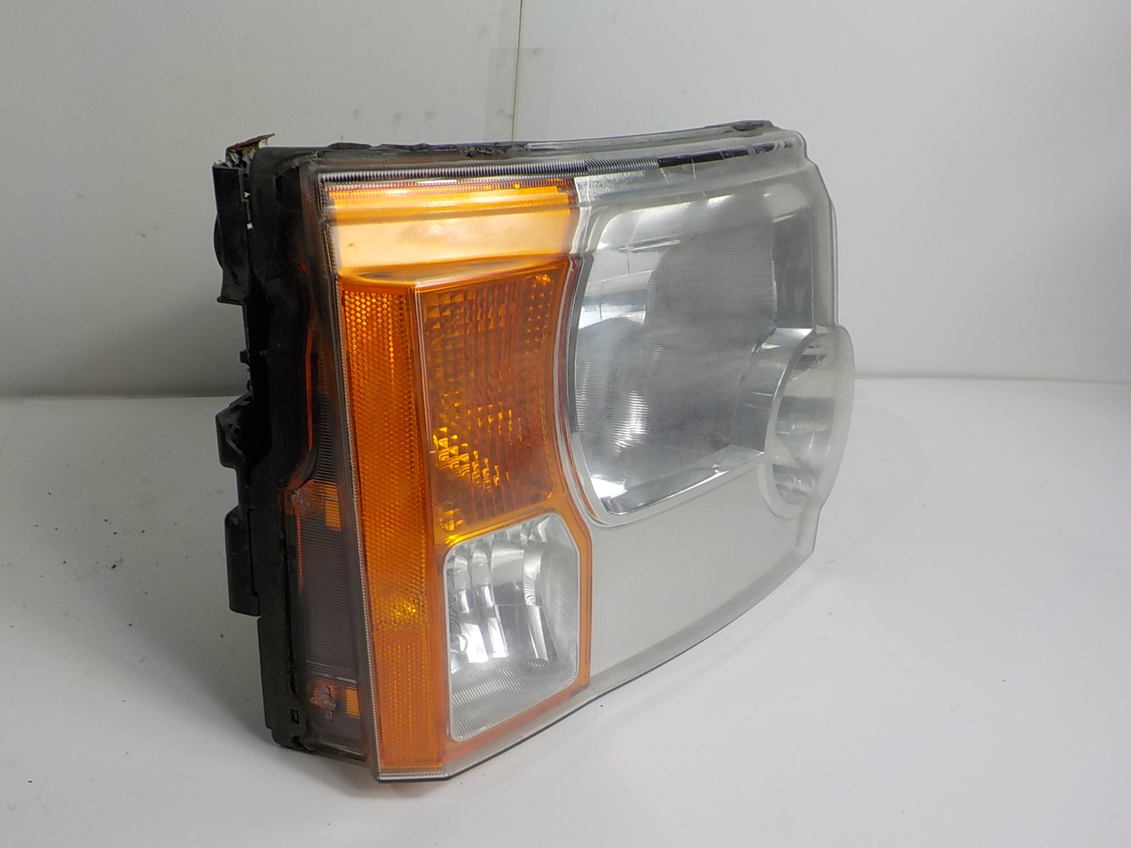 LAND ROVER DISCOVERY III light right front UK