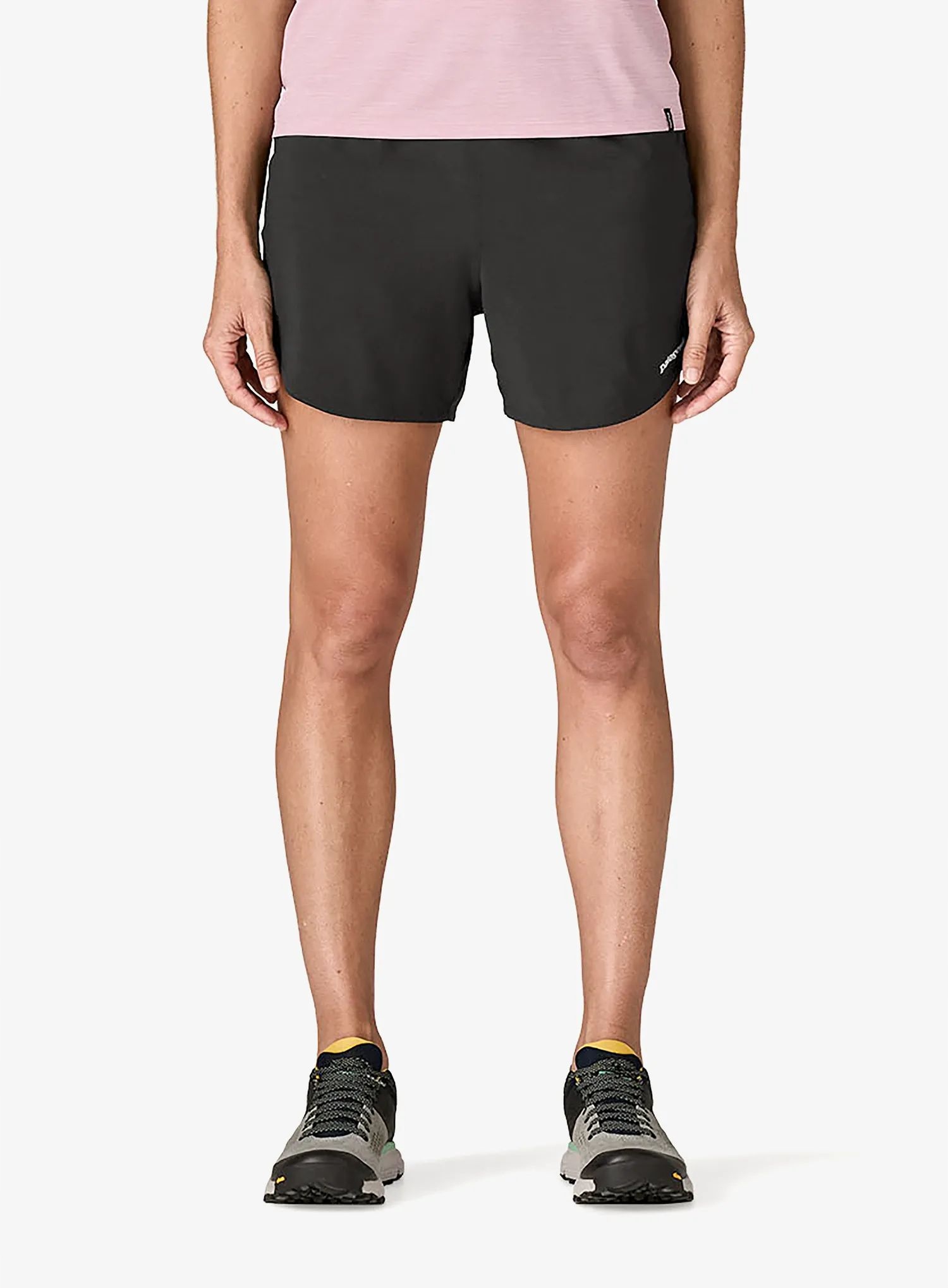 Spodenki do biegania damskie Patagonia Trailfarer Shorts 4 1/2 black Xs