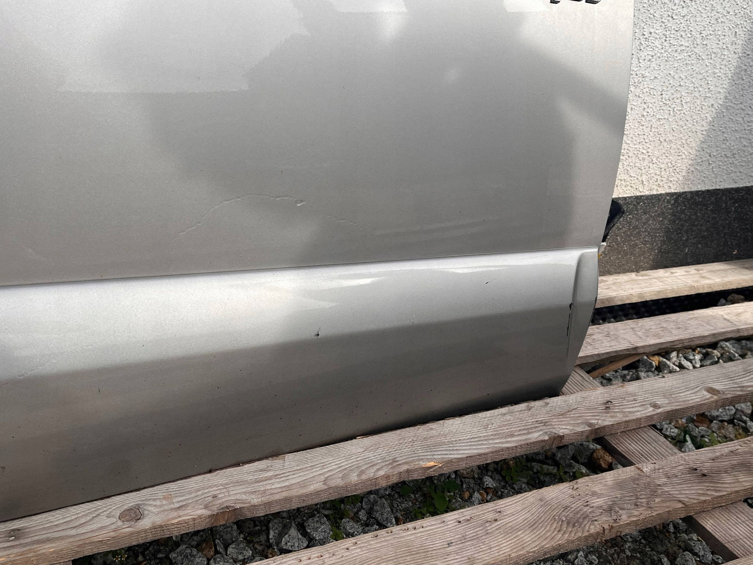 dveře přední pravá strana HYUNDAI TUCSON JM 760042E050 @M