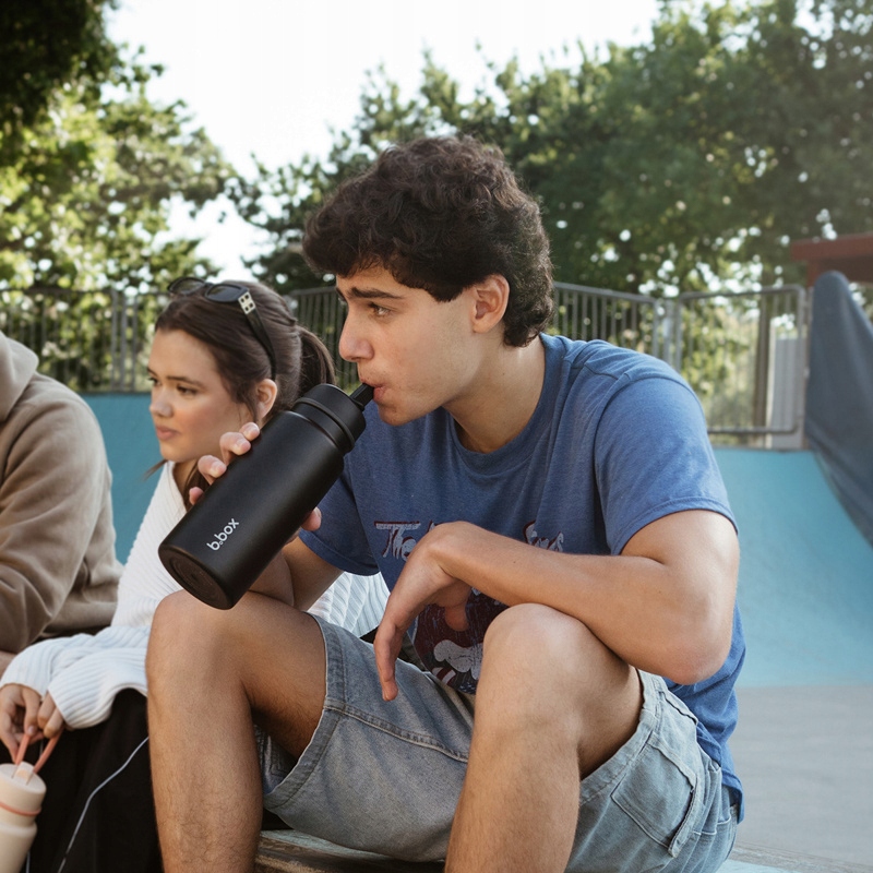 B.BOX TERMOS BUTELKA TERMICZNA Z USTNIKIEM CZARNA ZE STALI DEEP SPACE 1L EAN (GTIN) 9353965008323