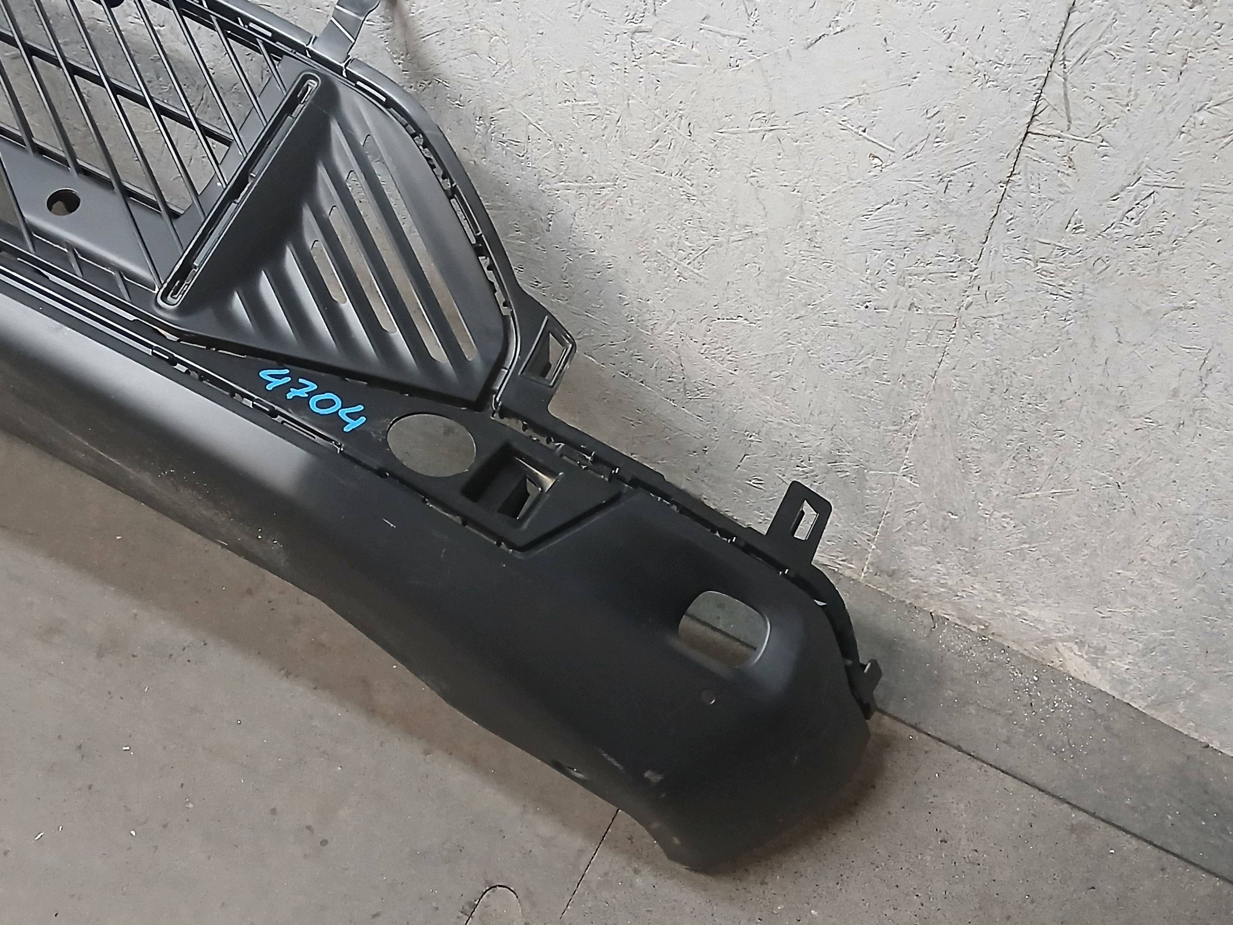 nárazník předek CITROEN C4 X LIFT 24