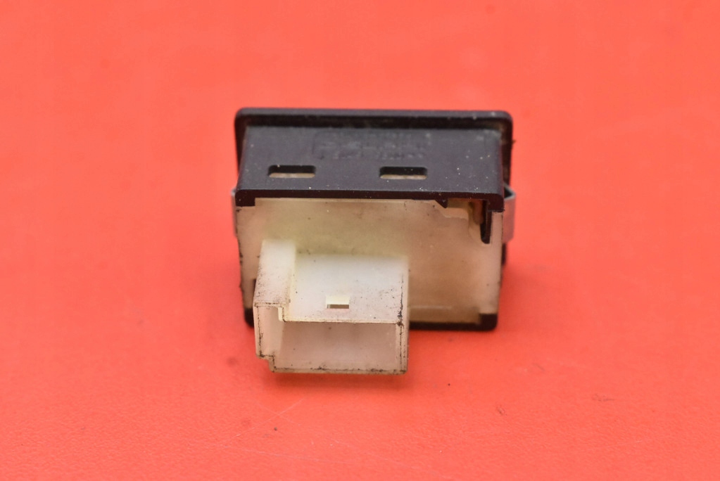 switch of the opening bonnet boot 6921846 BMW E63 03-07