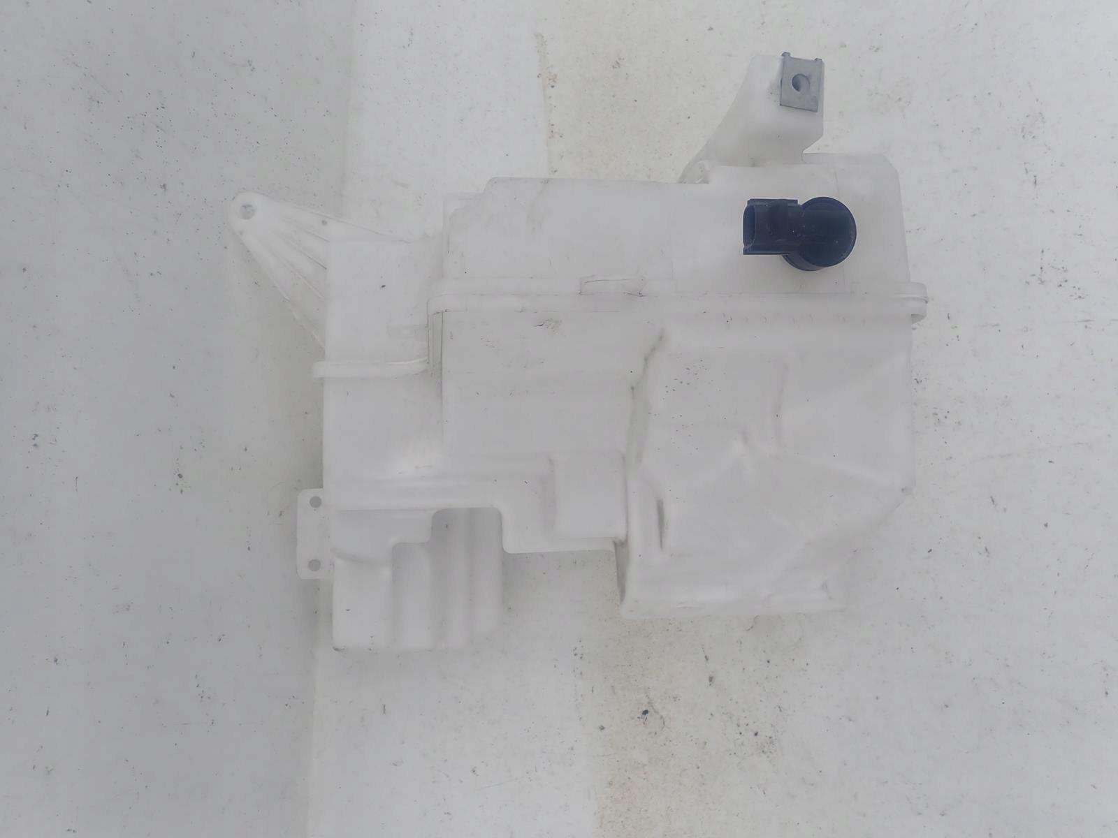 FORD FOCUS IV 4 MK4 18-> Behälter Spritzdüse