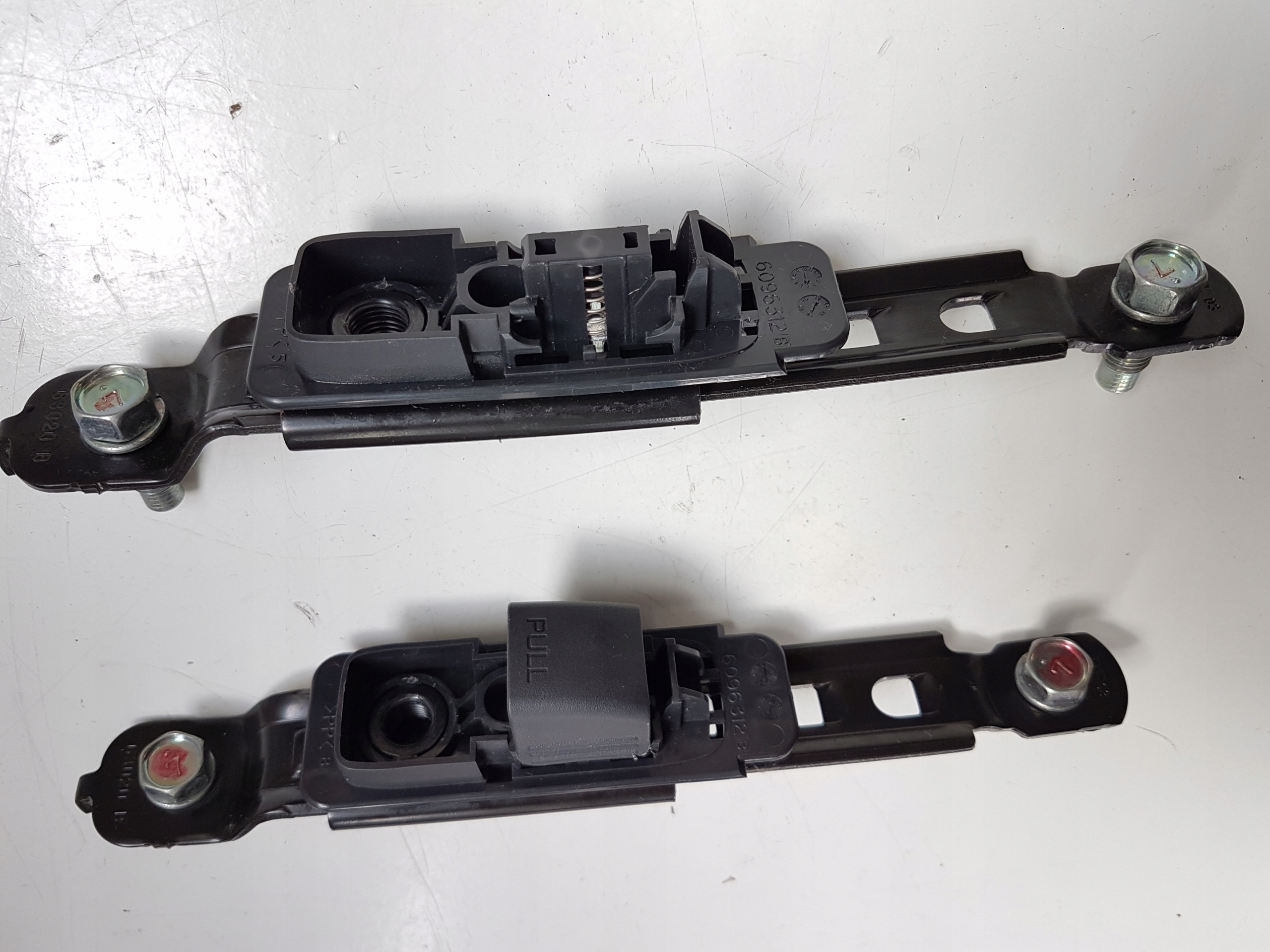 SUWAK REGULACJA PASA LEWA MITSUBISHI ECLIPSE CROSS