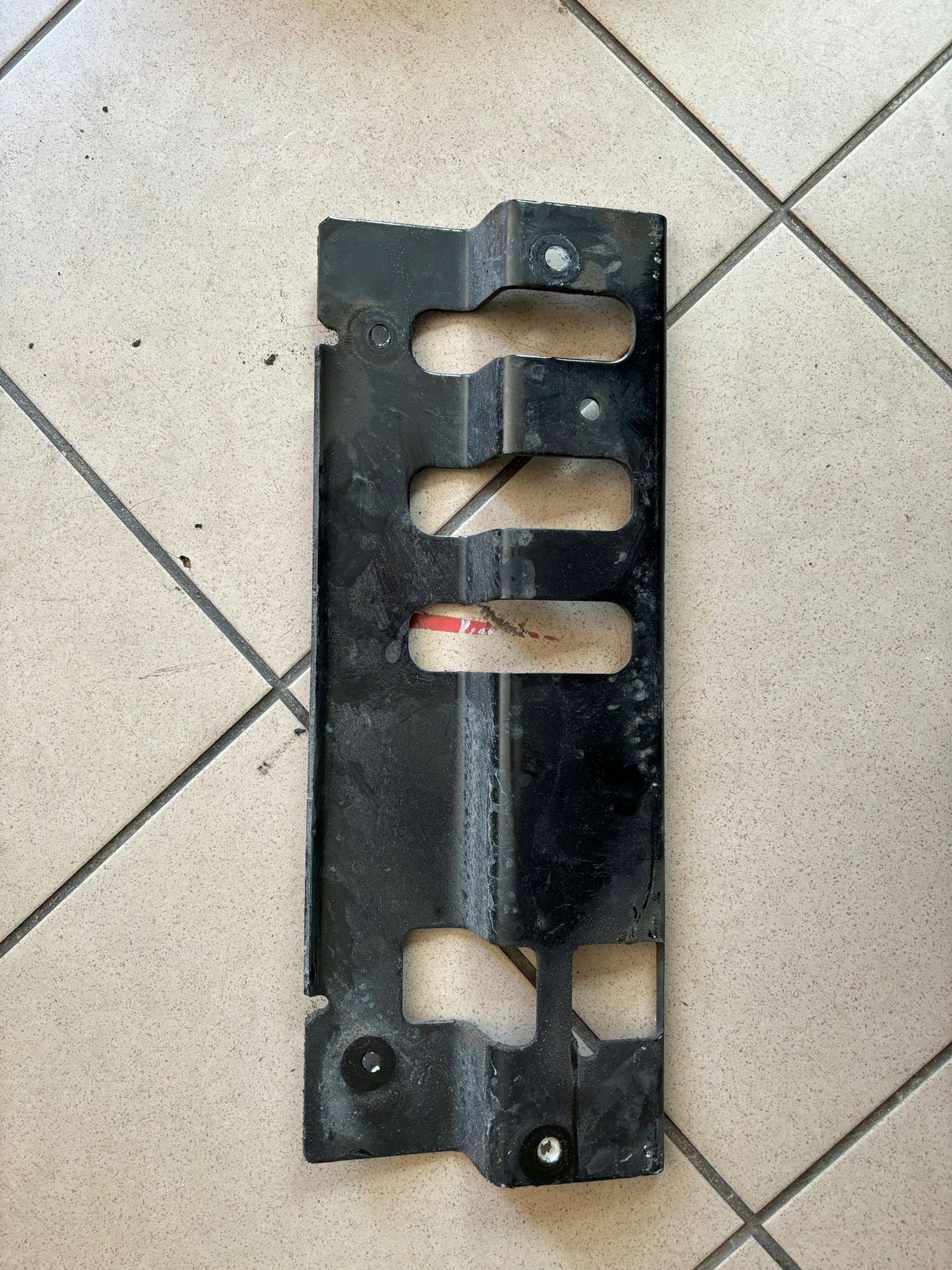 MOCOWANIE UCHWYT AUDI Q5 II 80A802397A