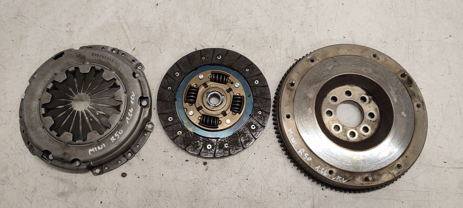 wheel flywheel clutch disc pressure plate Mini R50 1,6 16V