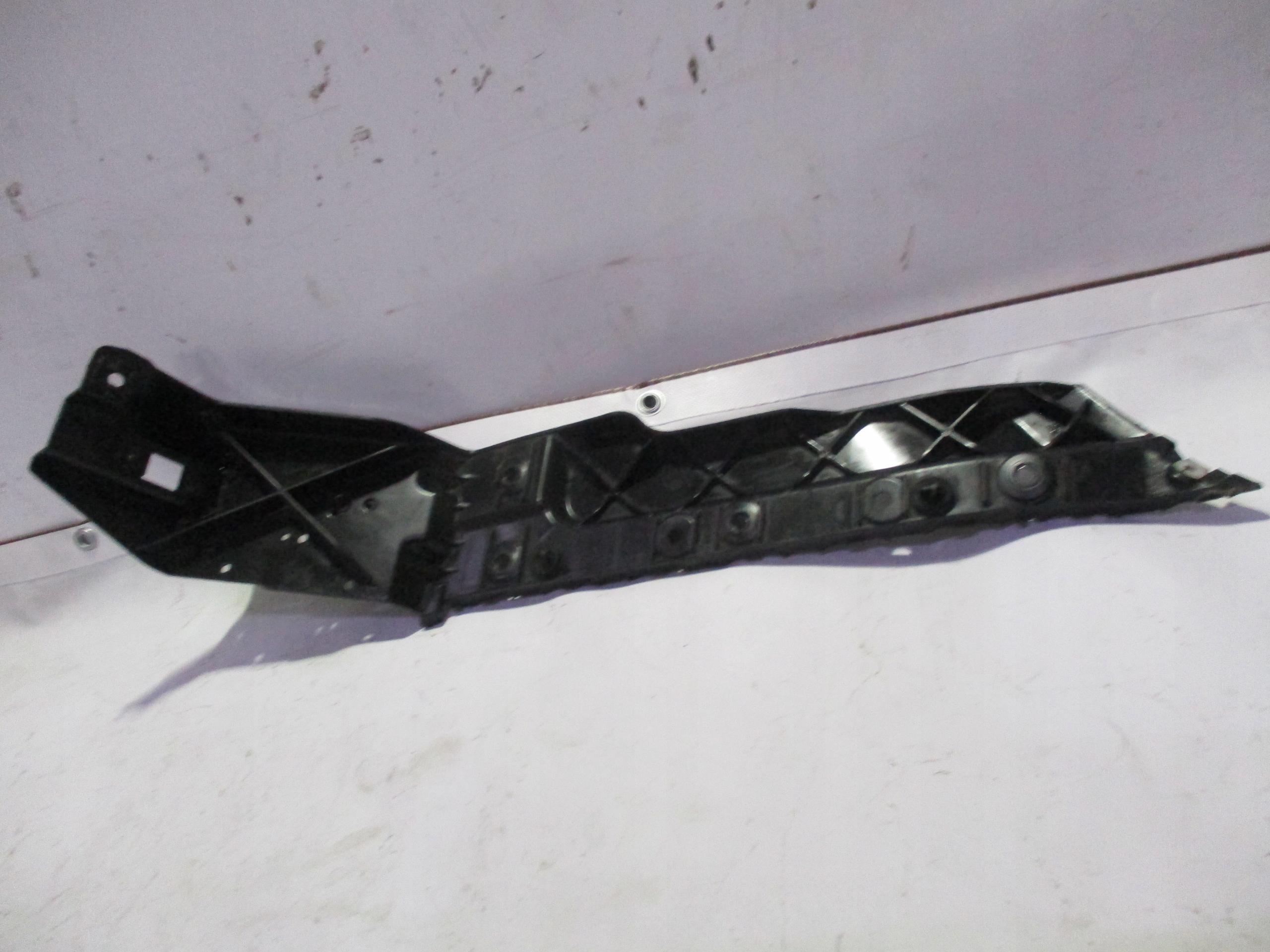 bumper bracket right rear part tylni Land Rover Range Rover Sport